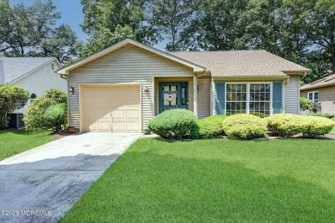 Photo of 1541 Alpen Lane, Toms River, NJ 08755 (MLS # 22534922)