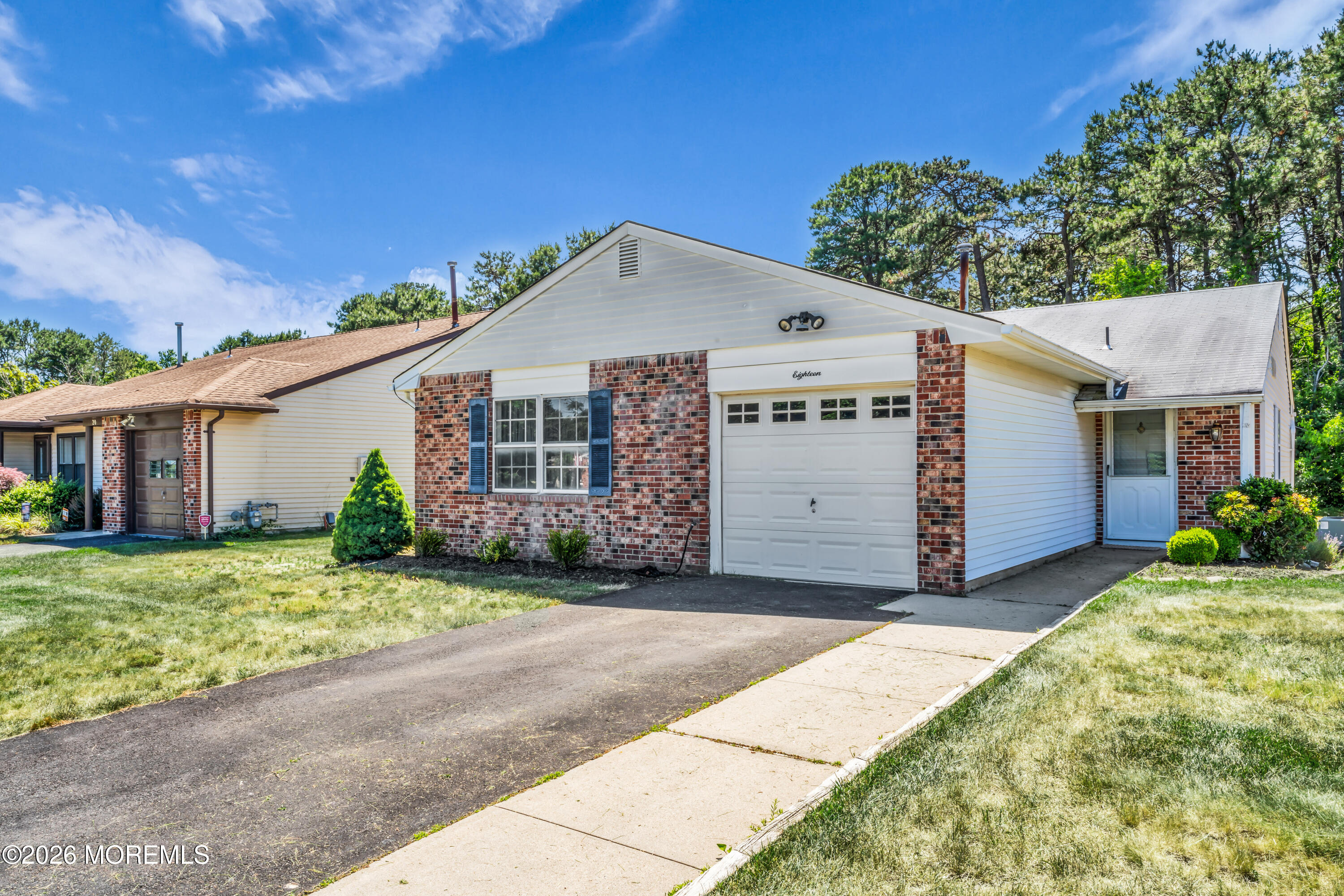 18 Whitecap Way