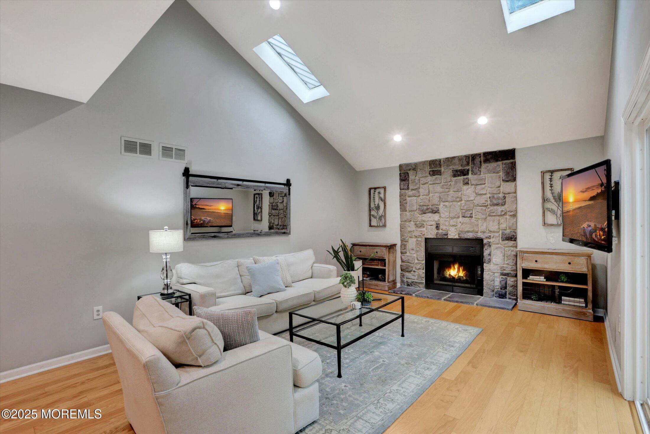 231 Nottingham Road, Morganville, New Jersey image 21