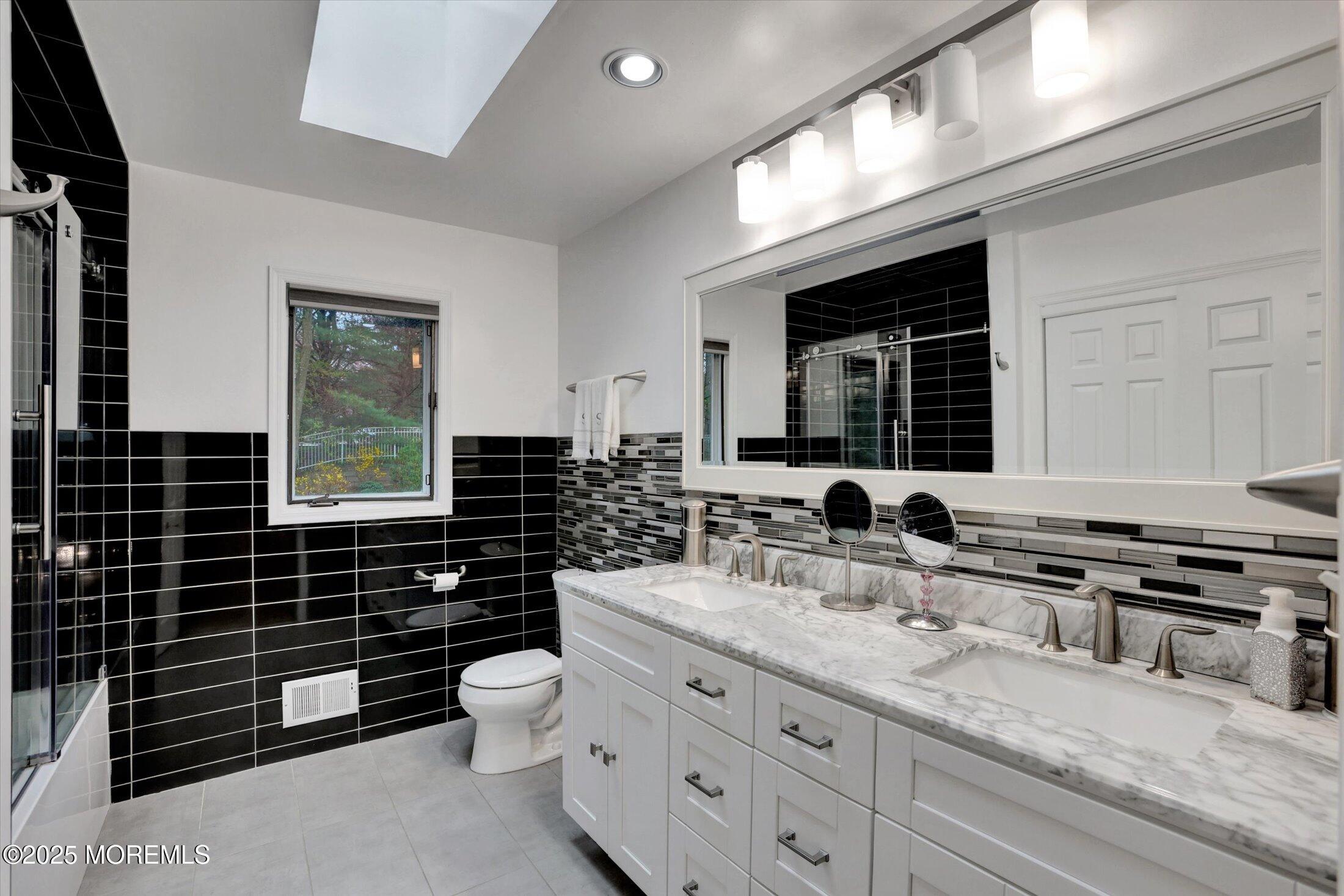 231 Nottingham Road, Morganville, New Jersey image 31