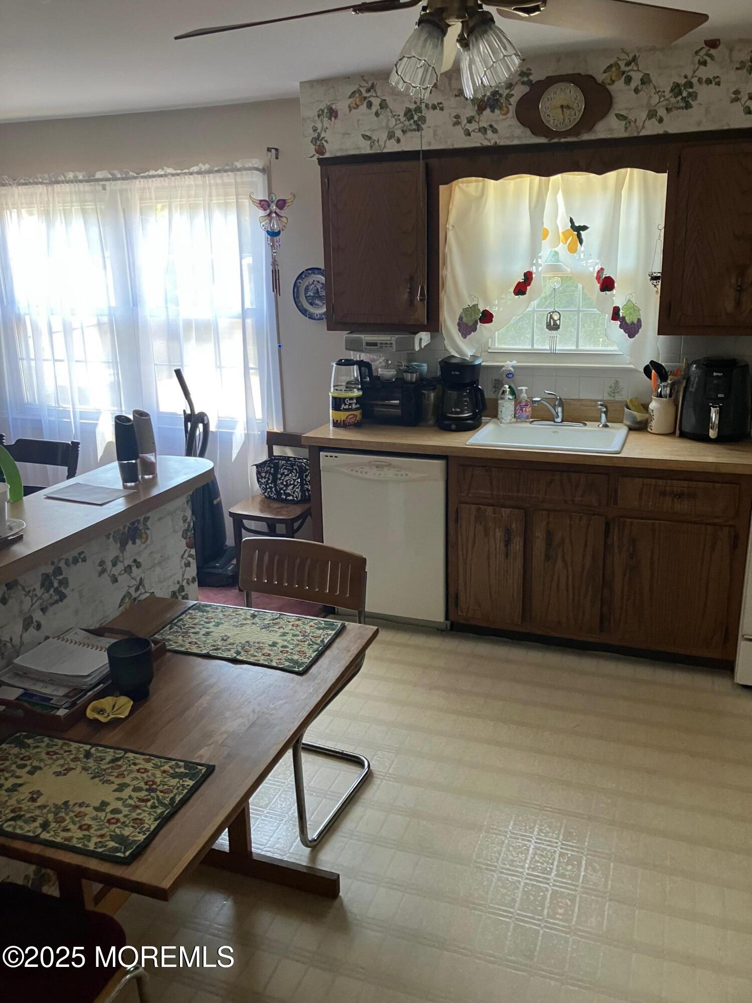 1028 Ensign Avenue, Beachwood, New Jersey image 4