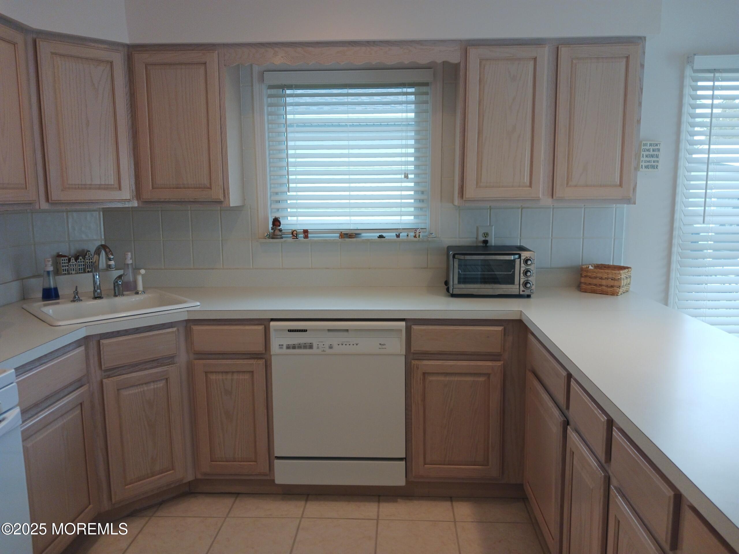 9 Lumsden Court, Toms River, New Jersey image 5