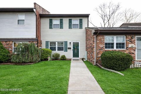 Condo For Sale - 152 Greenwood Loop Road<br/> Brick, NJ 08724