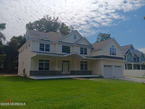 Photo of 817 Naryshkin Way, Toms River, NJ 08753 (MLS # 22530915)