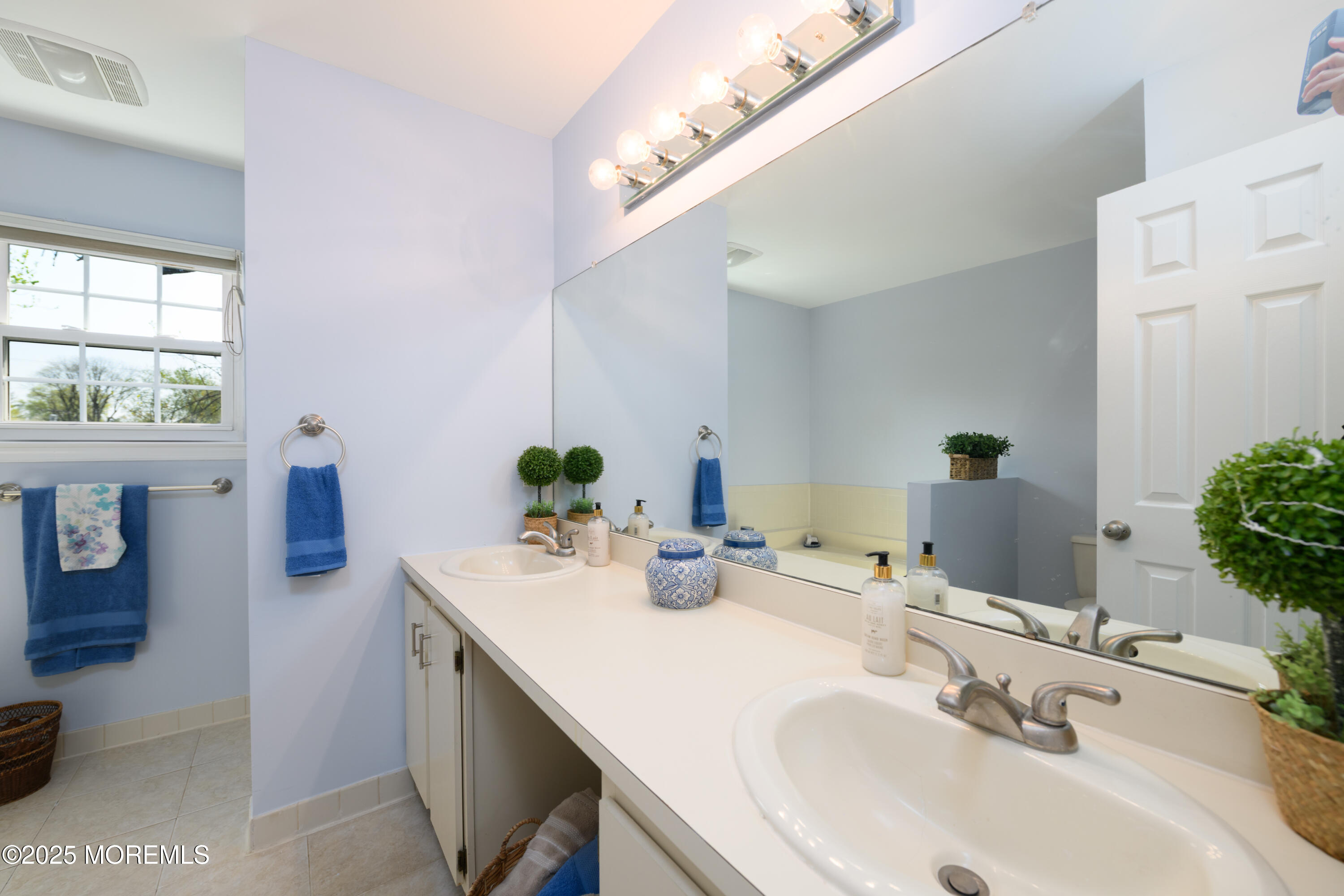 26 Society Hill Way, Tinton Falls, New Jersey image 25
