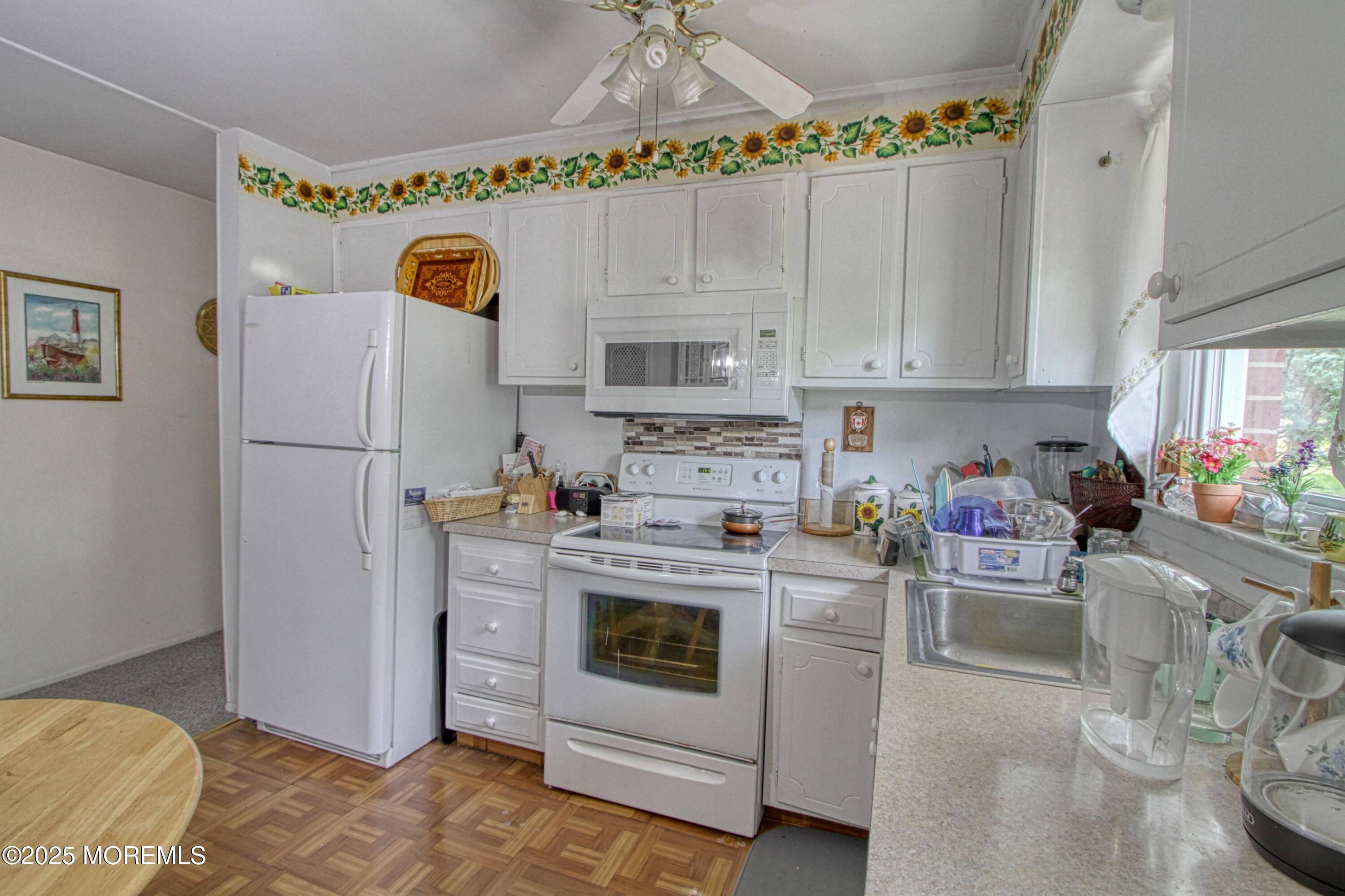 186 Laurel Place B