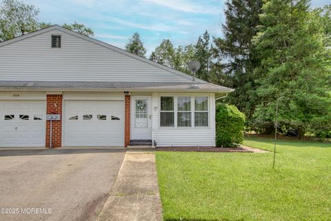 186 Laurel Place B Whiting NJ 08759