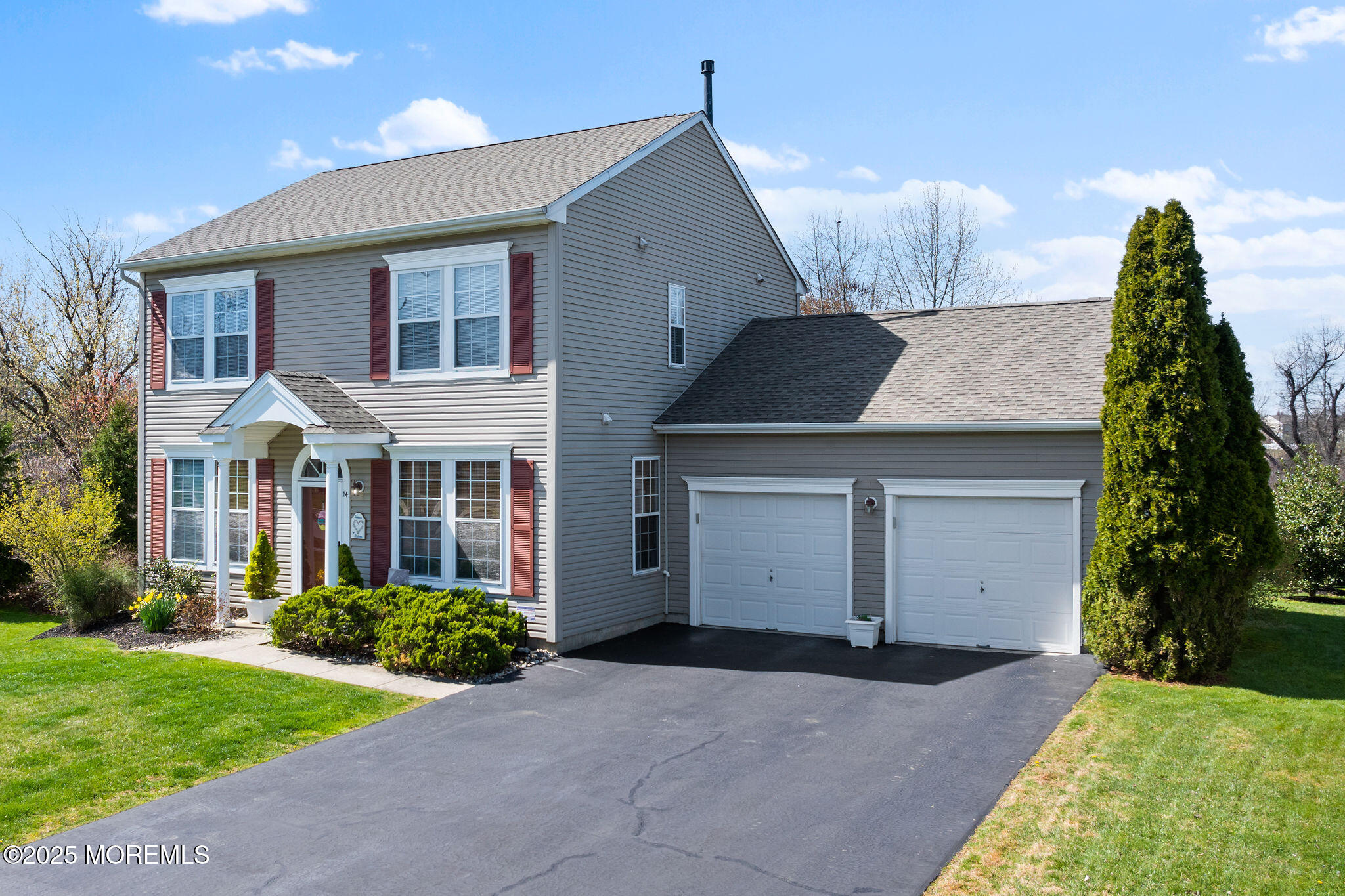 14 Strathmore Way, East Windsor, New Jersey image 1