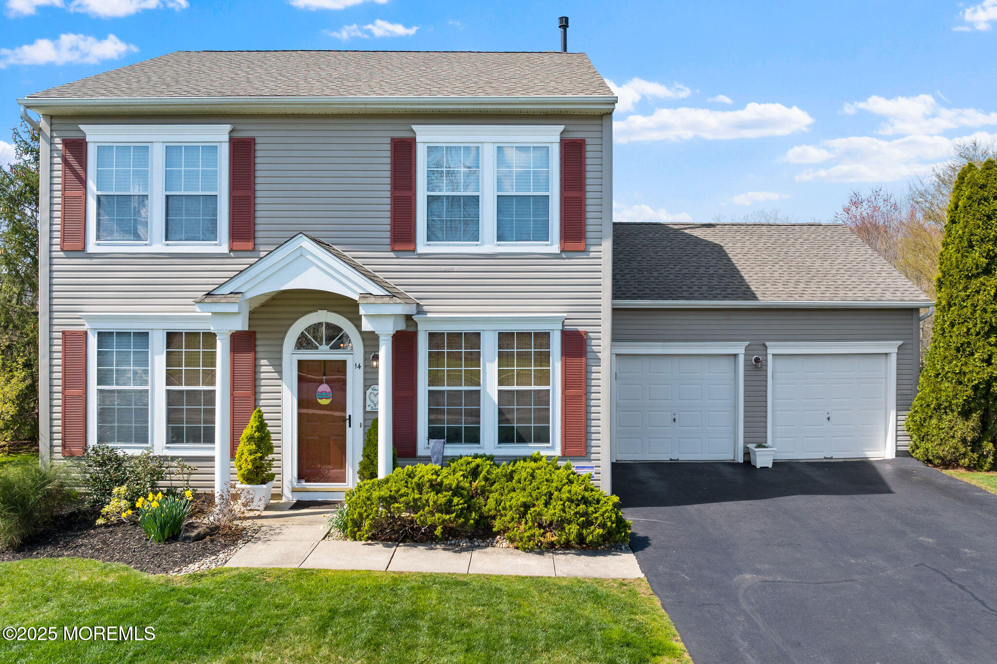 14 Strathmore Way, East Windsor, New Jersey image 2