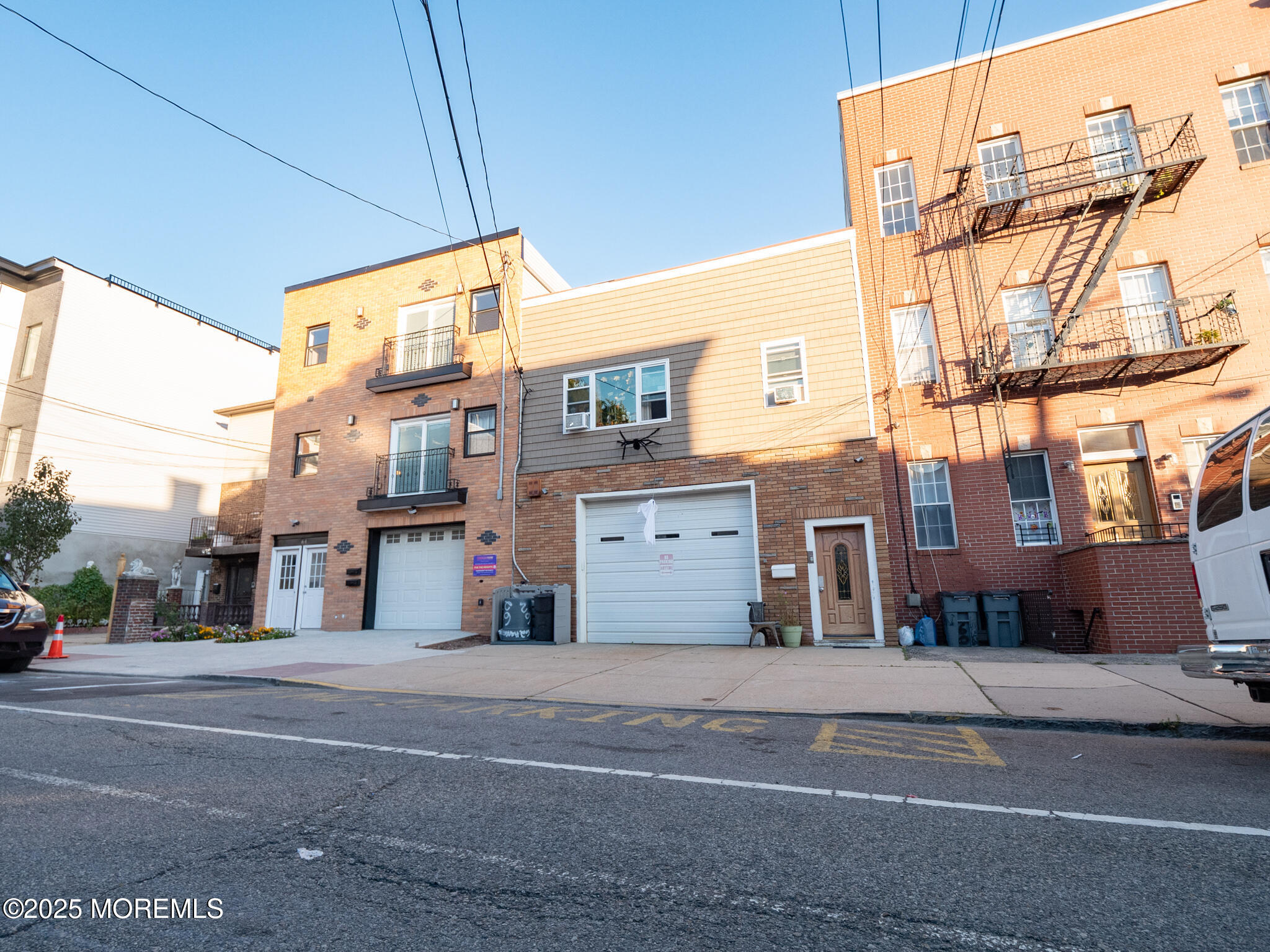 62 Hancock Avenue, Jersey City, New Jersey image 3