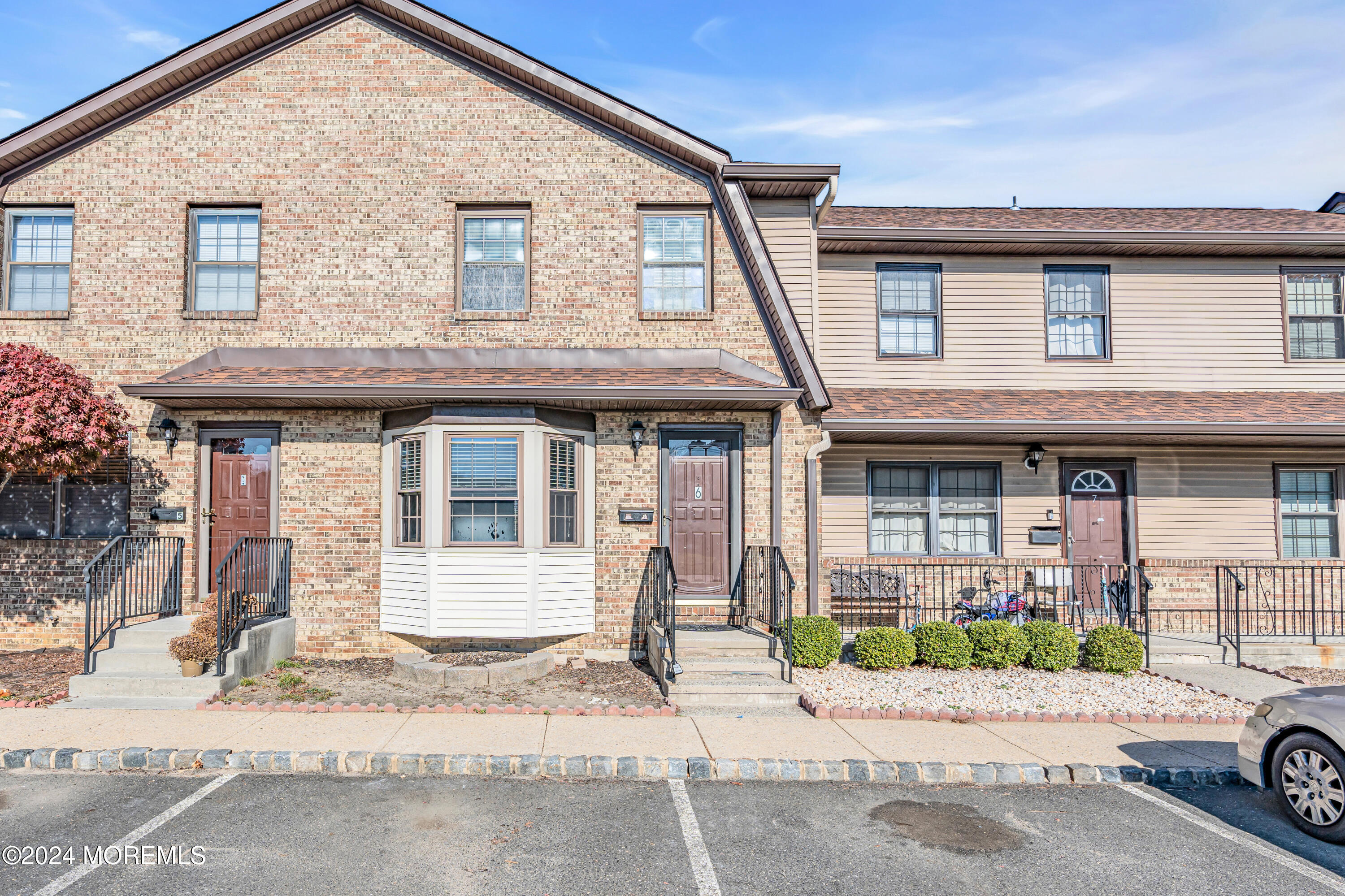 6 Village Green Way, Hazlet, New Jersey image 1