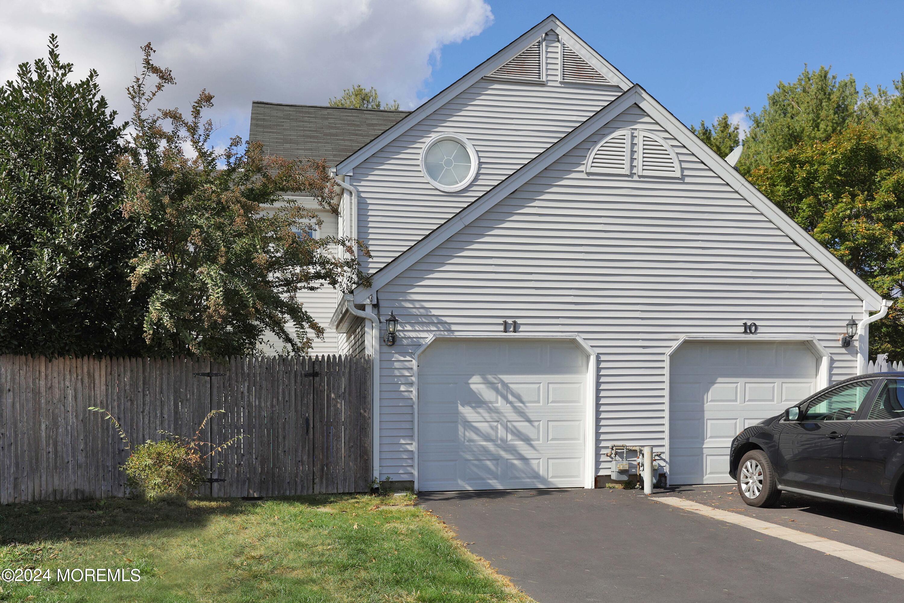 11 Poe Court, Freehold, New Jersey image 1