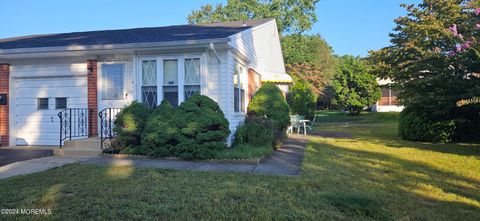 18 Hancock Drive Unit B, Whiting, NJ 08759 - MLS#: 22424454