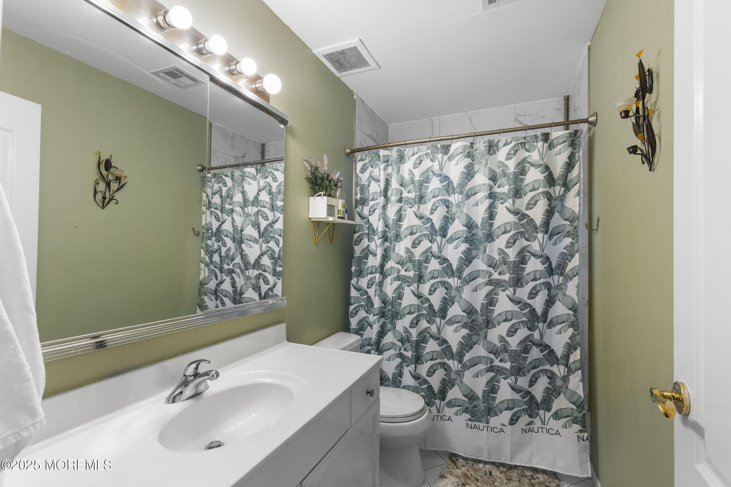 17 Meadow Run Court, Jackson, New Jersey image 31