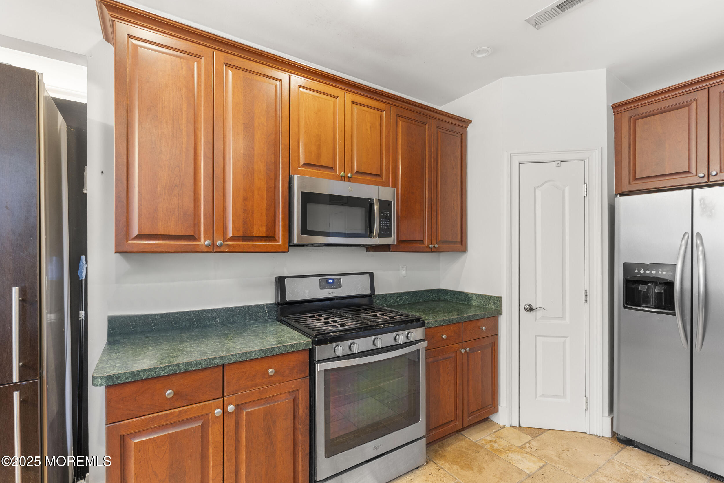 17 Meadow Run Court, Jackson, New Jersey image 14