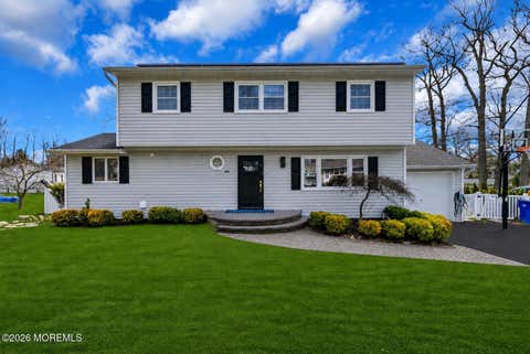 Homes For Rent - 522 W Lincoln Avenue<br/> Oakhurst, NJ 07755