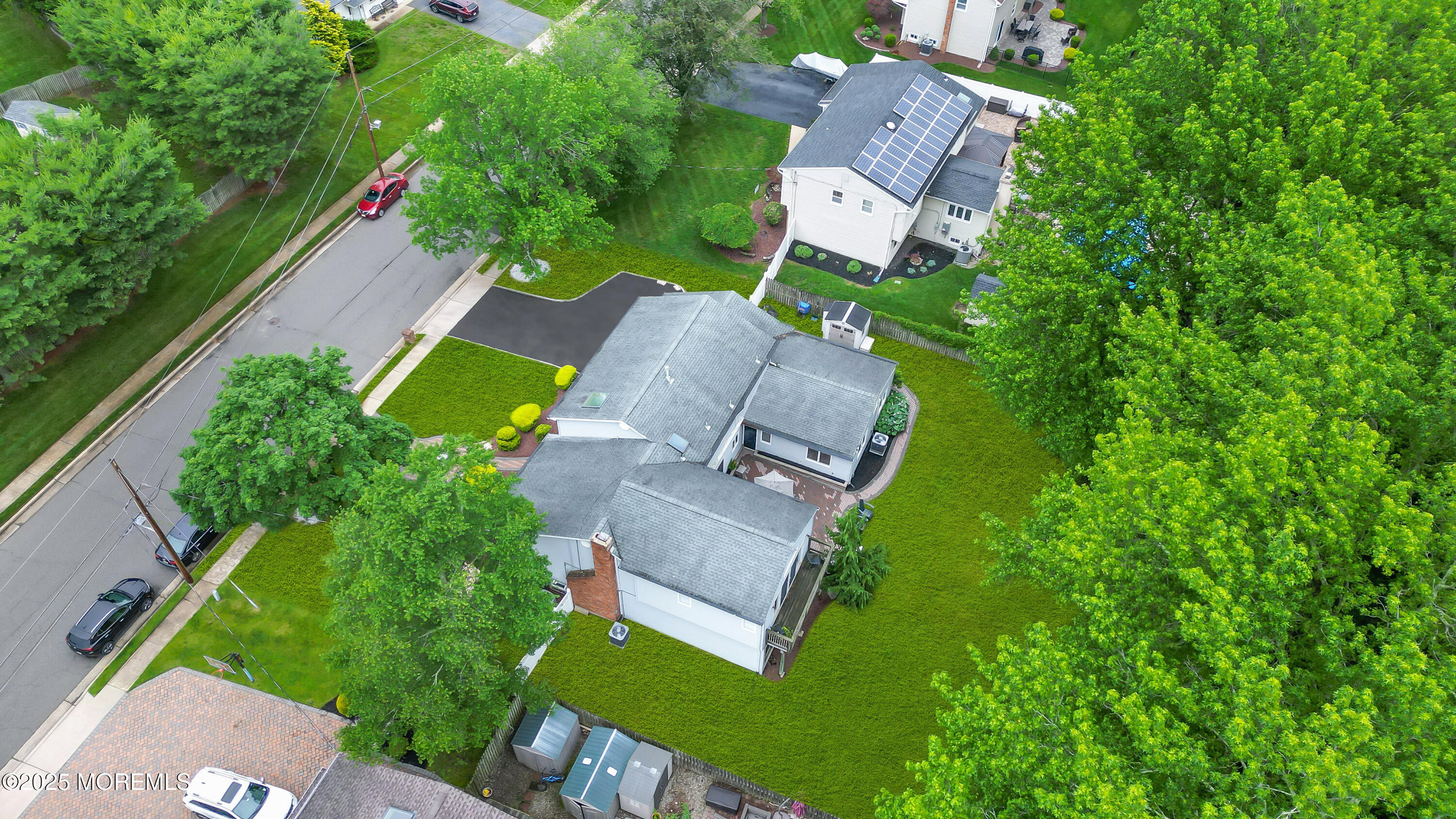 25 Canadian Woods Road