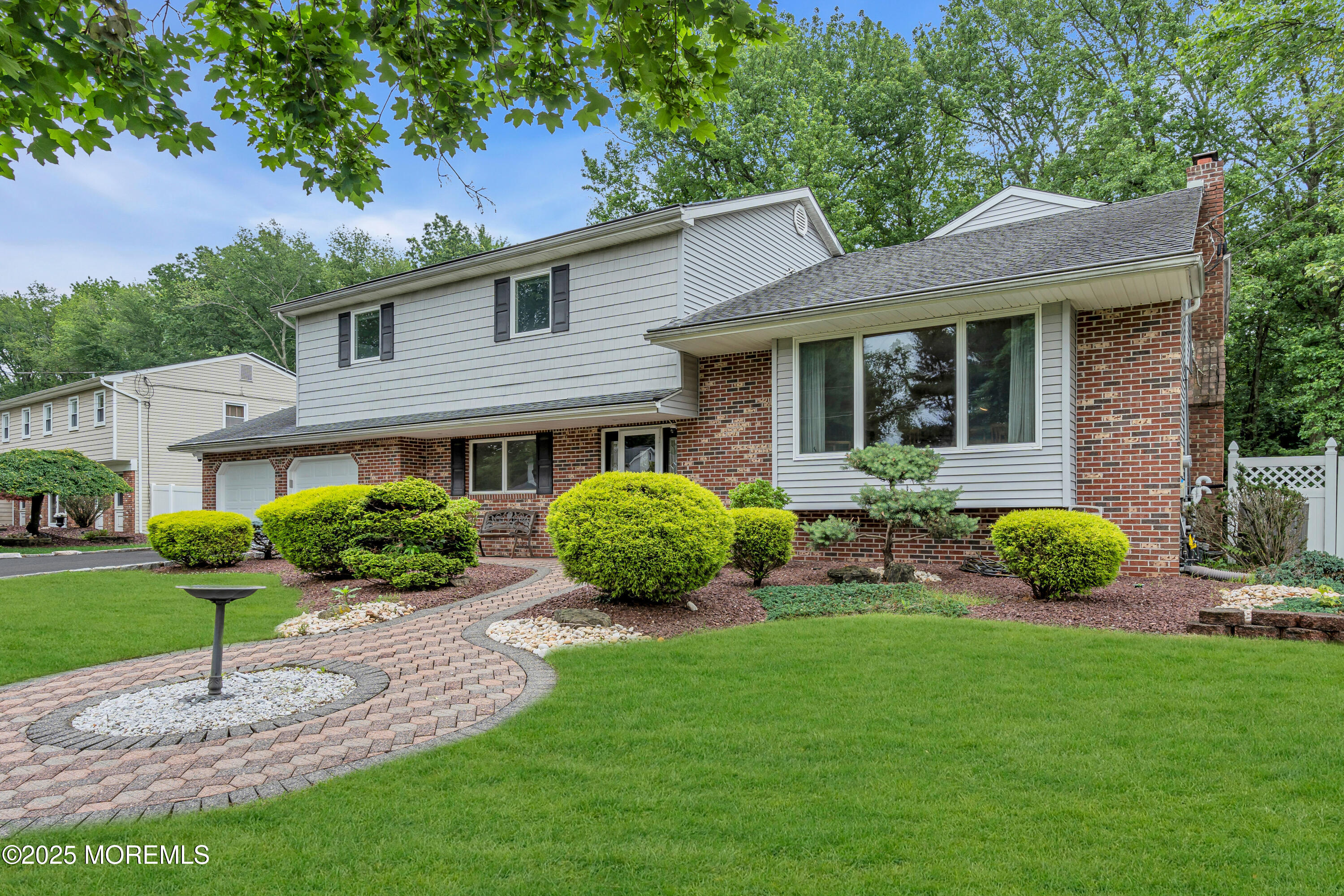25 Canadian Woods Road