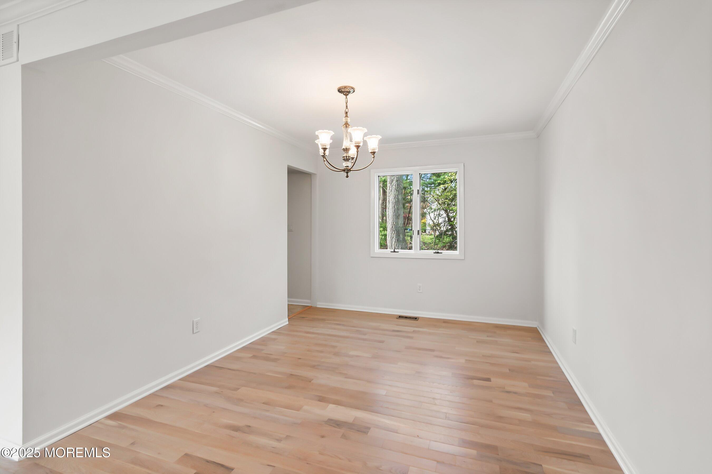 7 Hazelwood Court, Howell, New Jersey image 9