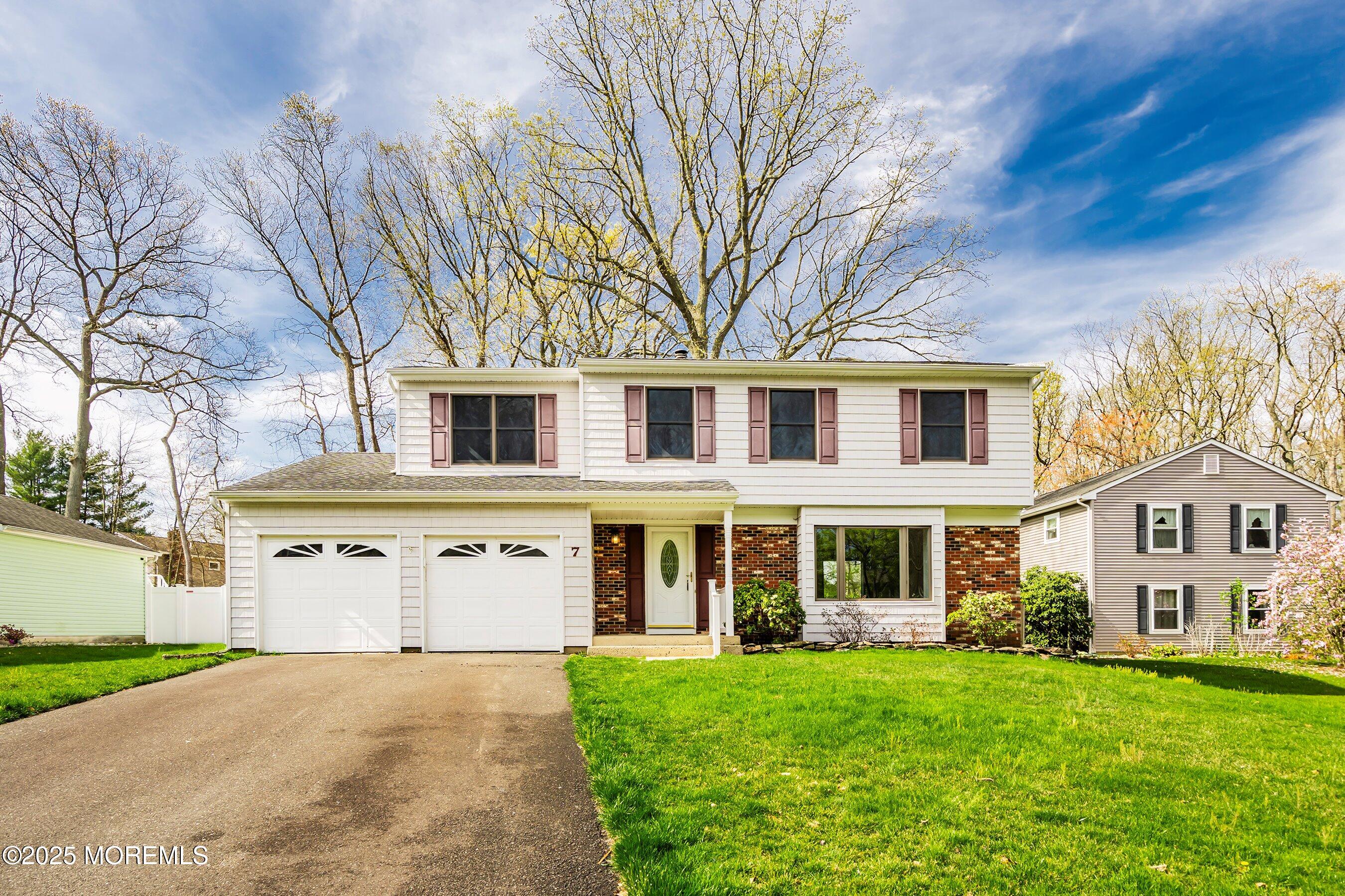 7 Hazelwood Court, Howell, New Jersey image 2