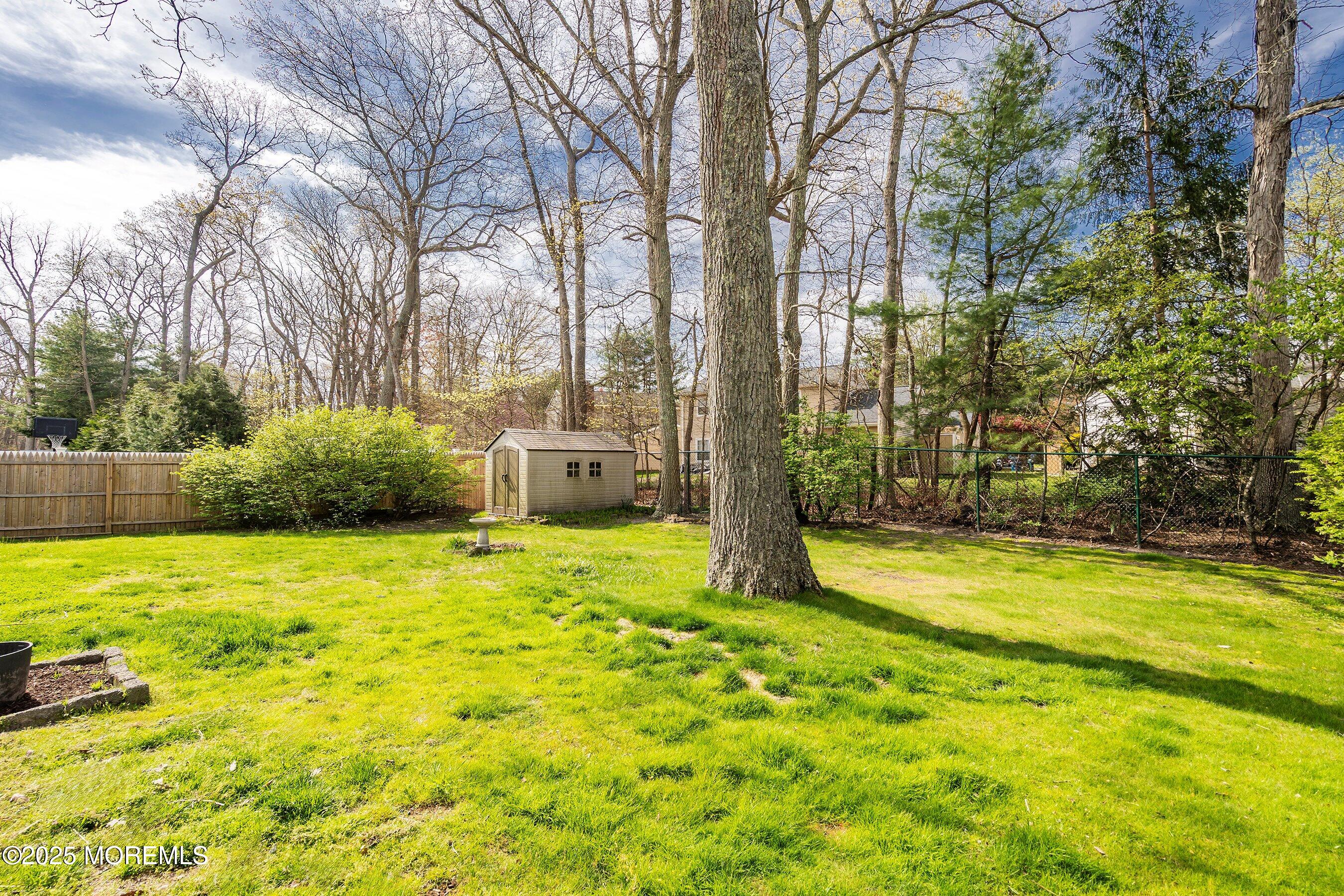7 Hazelwood Court, Howell, New Jersey image 28