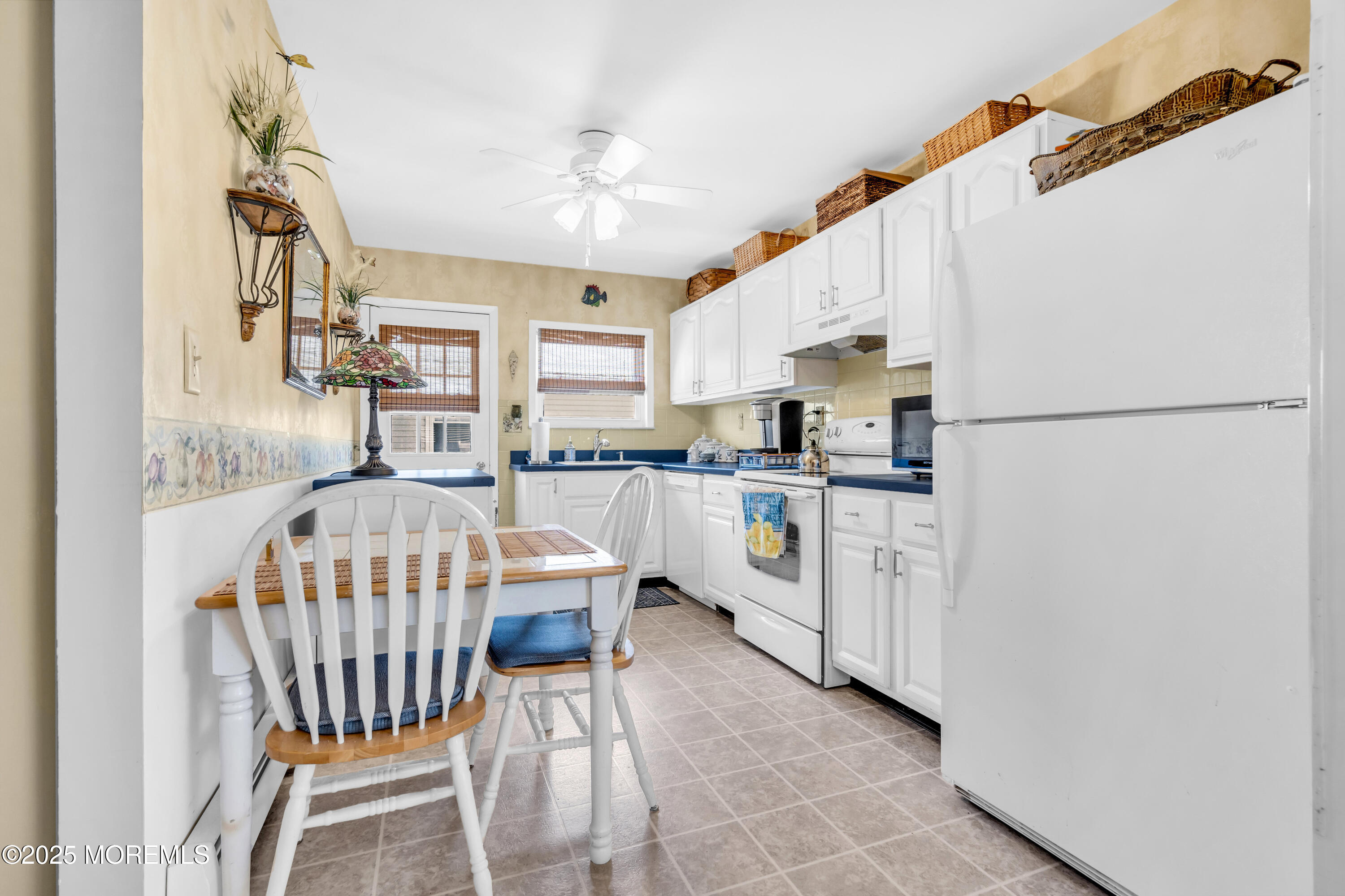 7 Aztec Court, Toms River, New Jersey image 18
