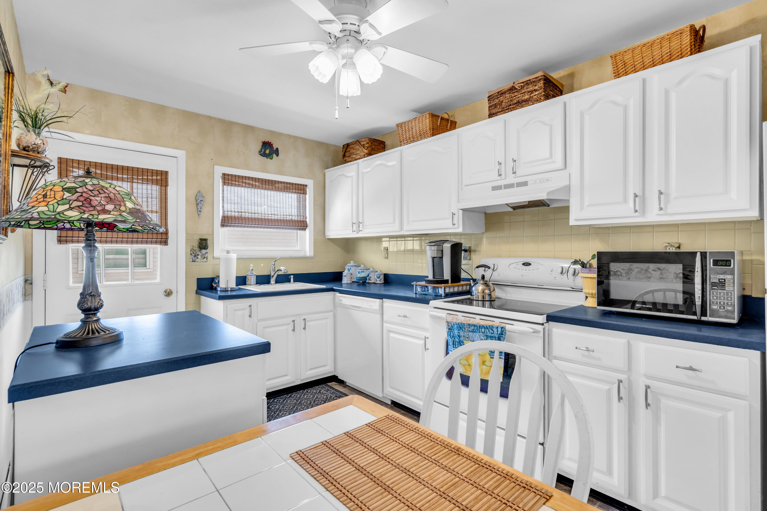 7 Aztec Court, Toms River, New Jersey image 15