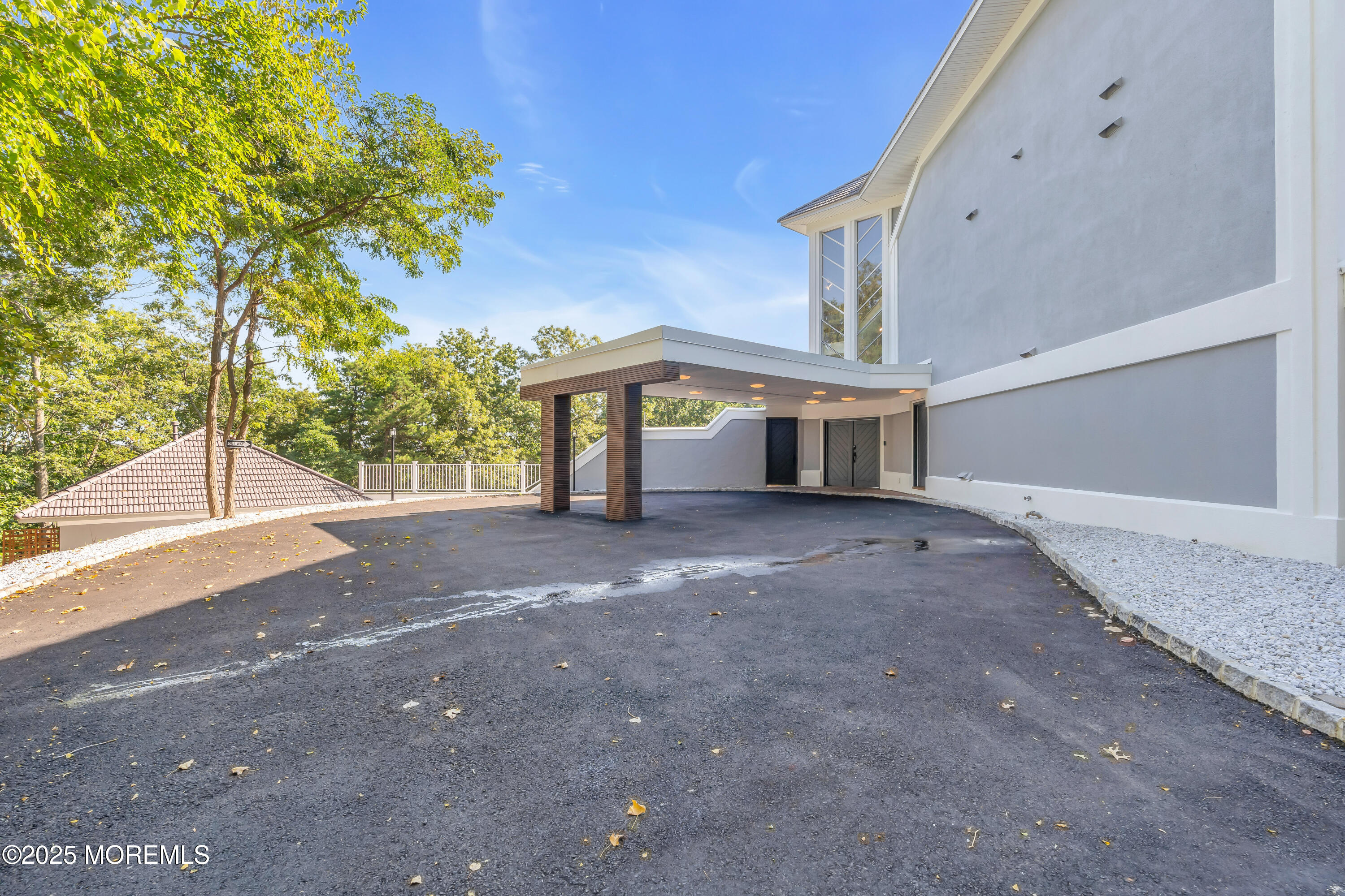 401 Overlook Drive