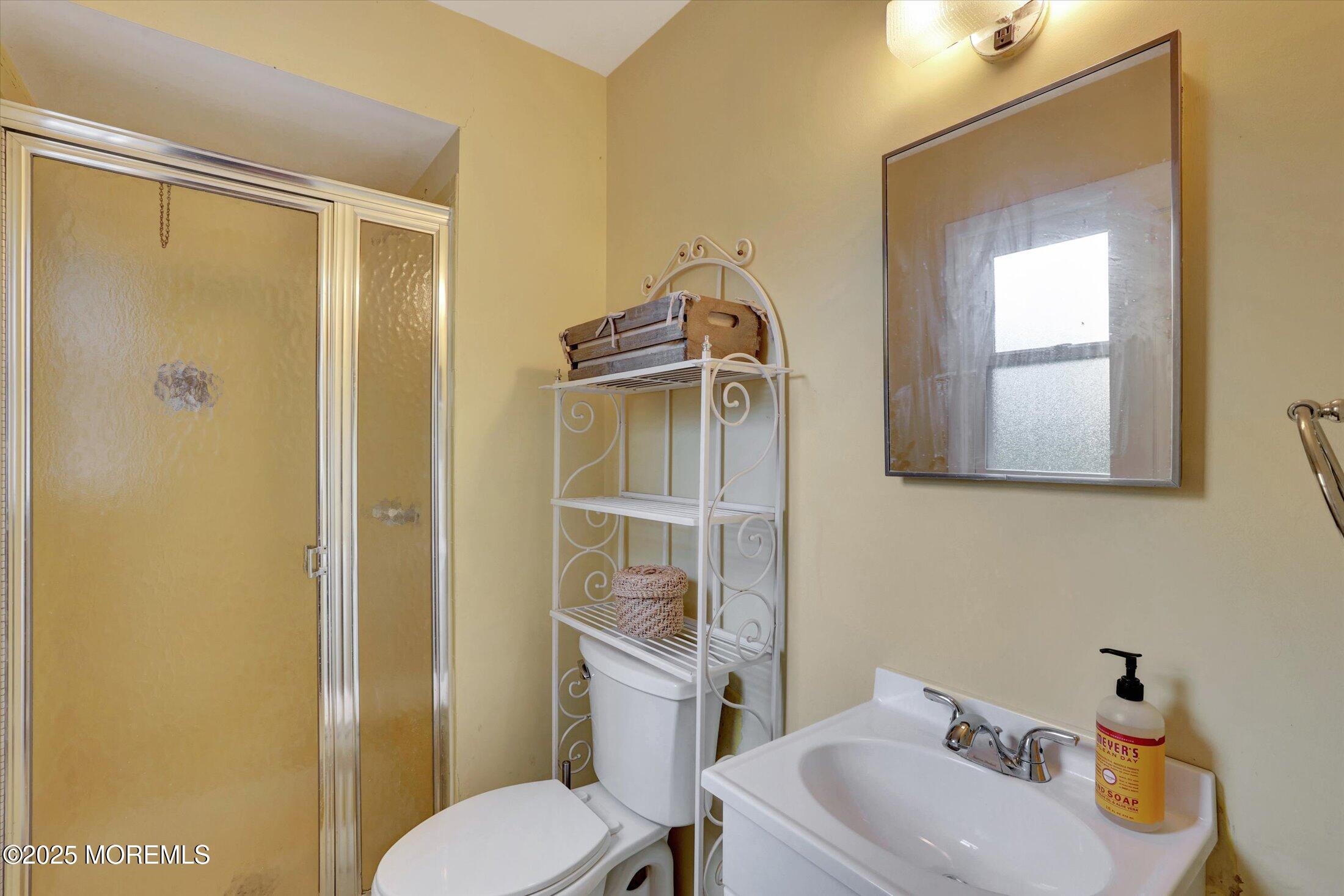 12 Prince William Road, Morganville, New Jersey image 18