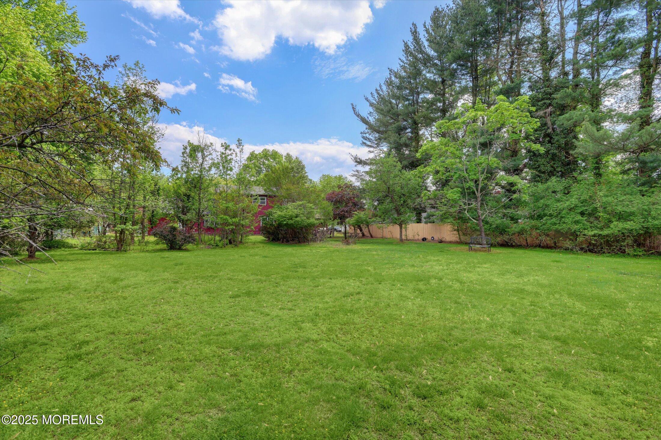 12 Prince William Road, Morganville, New Jersey image 37