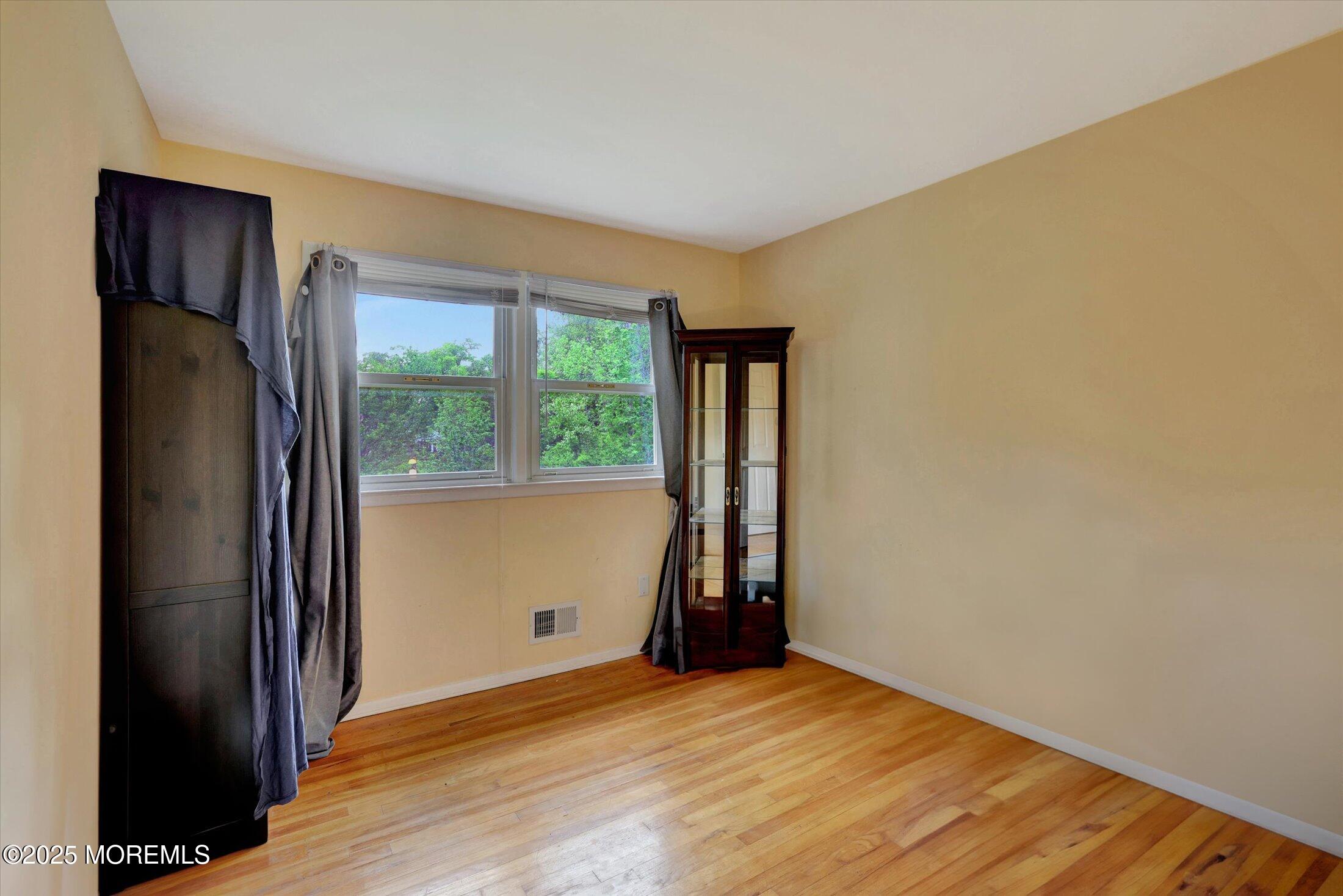 12 Prince William Road, Morganville, New Jersey image 22