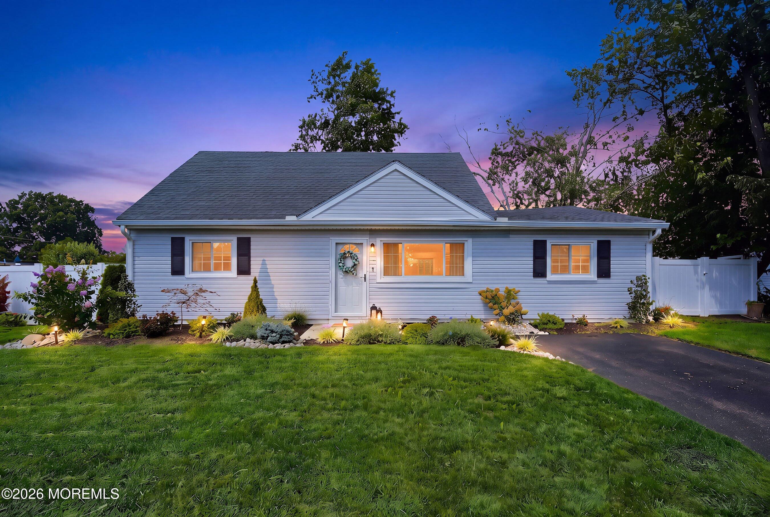 3 Redwood Terrace