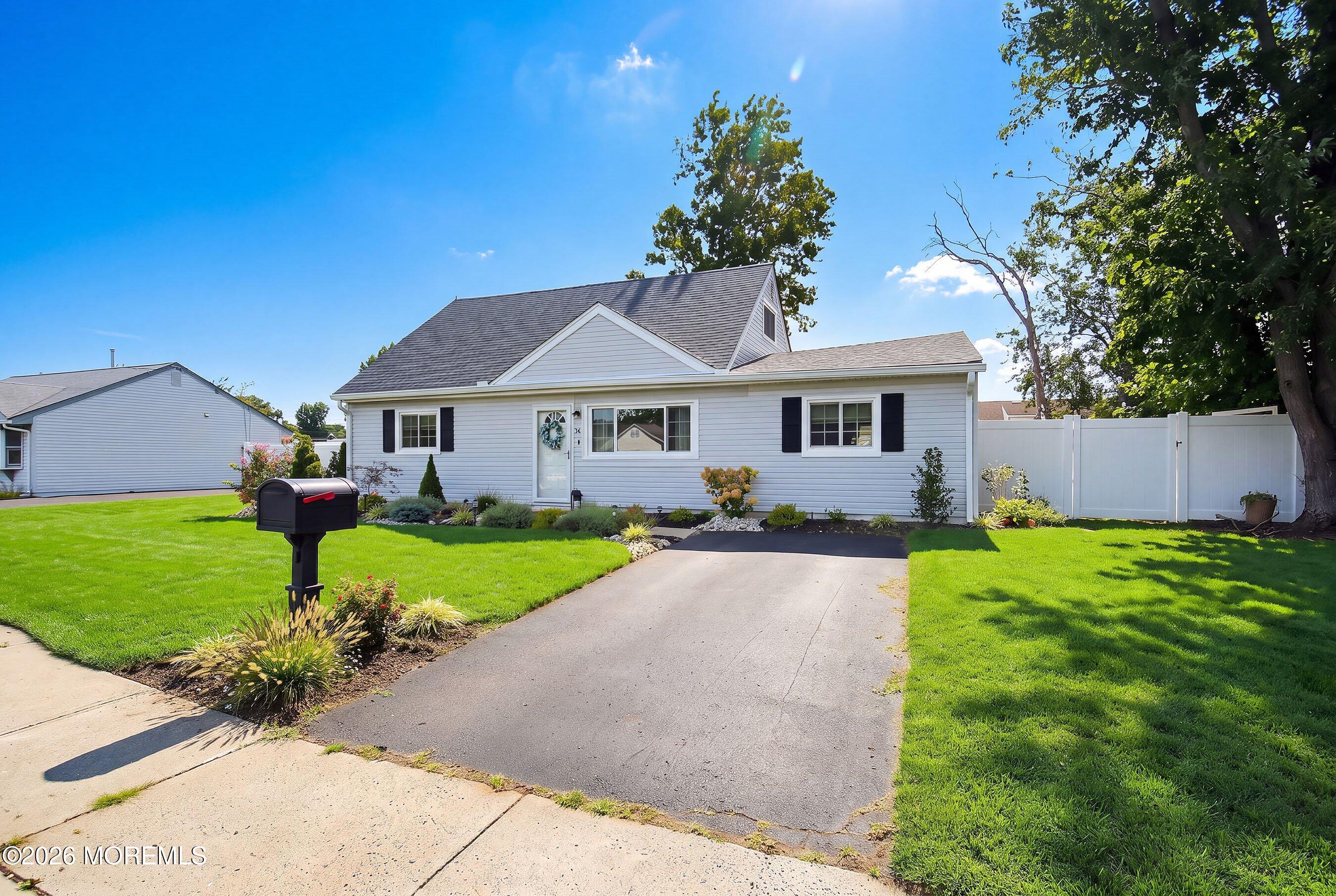 3 Redwood Terrace