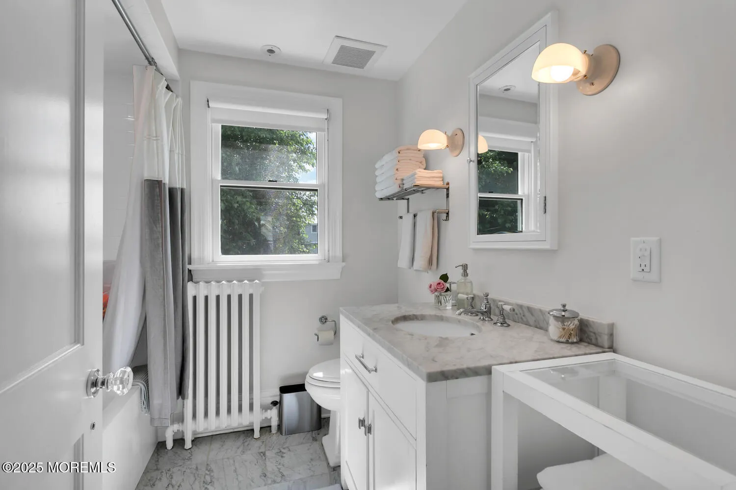 Rumson, New Jersey 07760, United States, 4 Bedrooms Bedrooms, ,2 BathroomsBathrooms,Residential,Active,238267