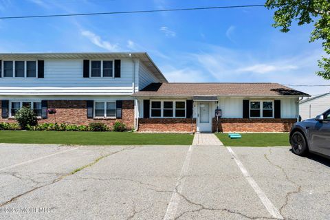 Condo For Sale - 2 Utah Drive #143<br/> Matawan, NJ 07747
