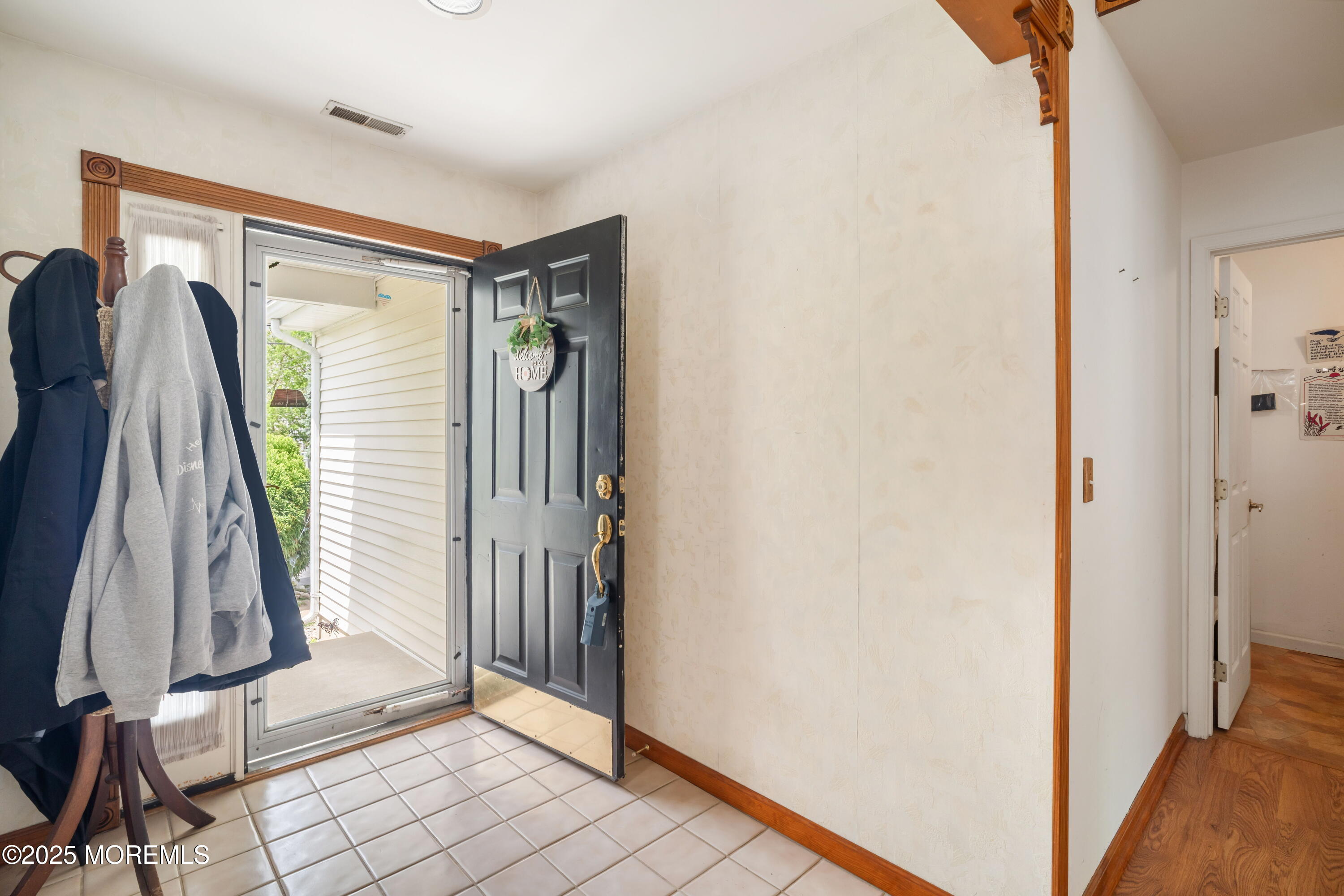 385 Mermaid Drive, Manahawkin, New Jersey image 8