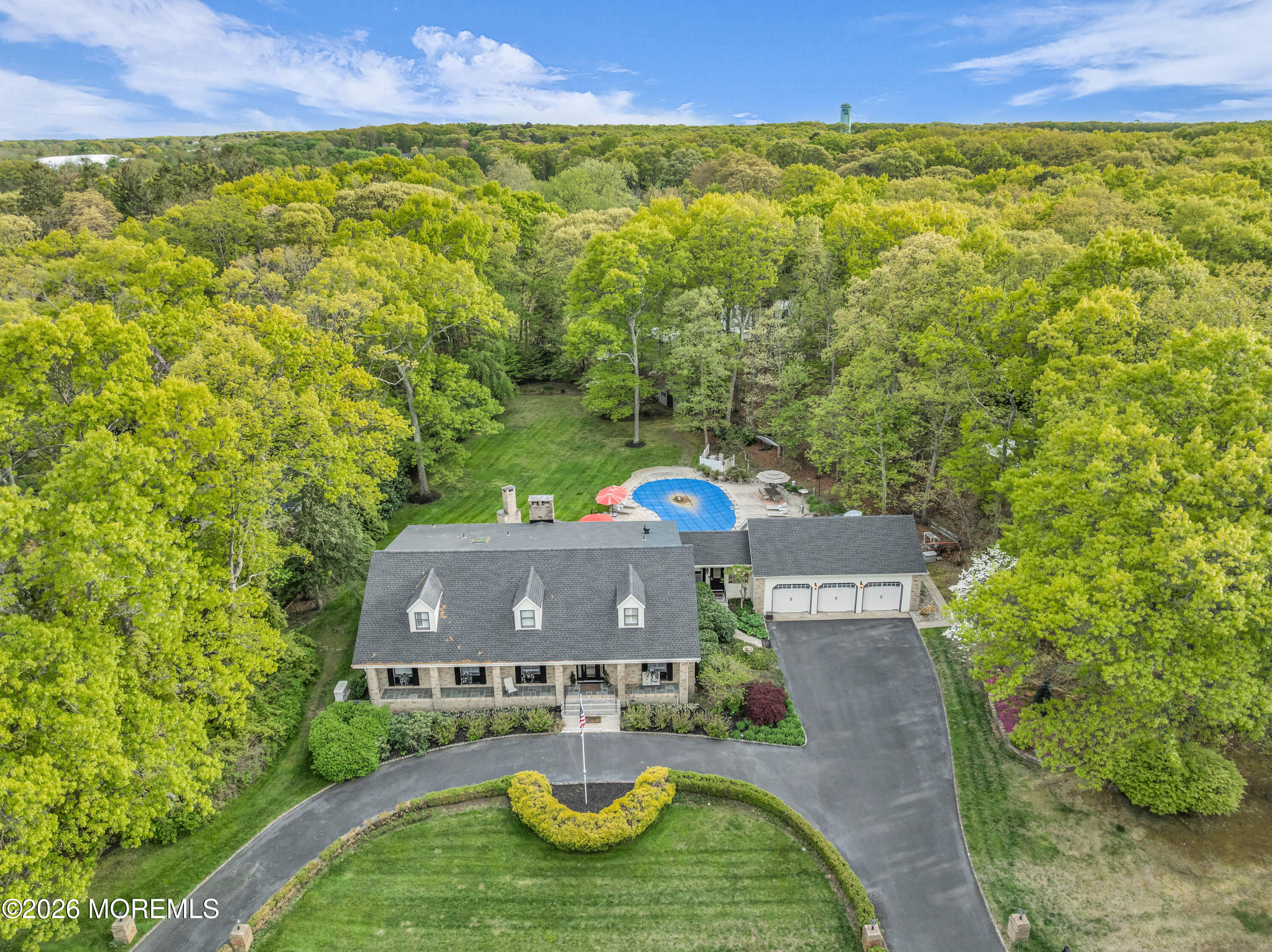 1913 Shadowbrook Drive