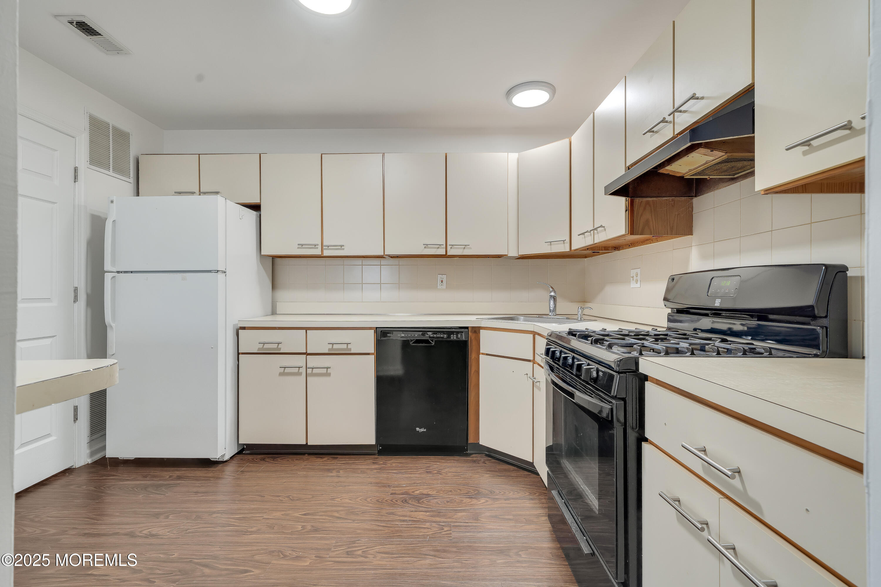 717 Zlotkin Circle #1, Freehold, New Jersey image 11
