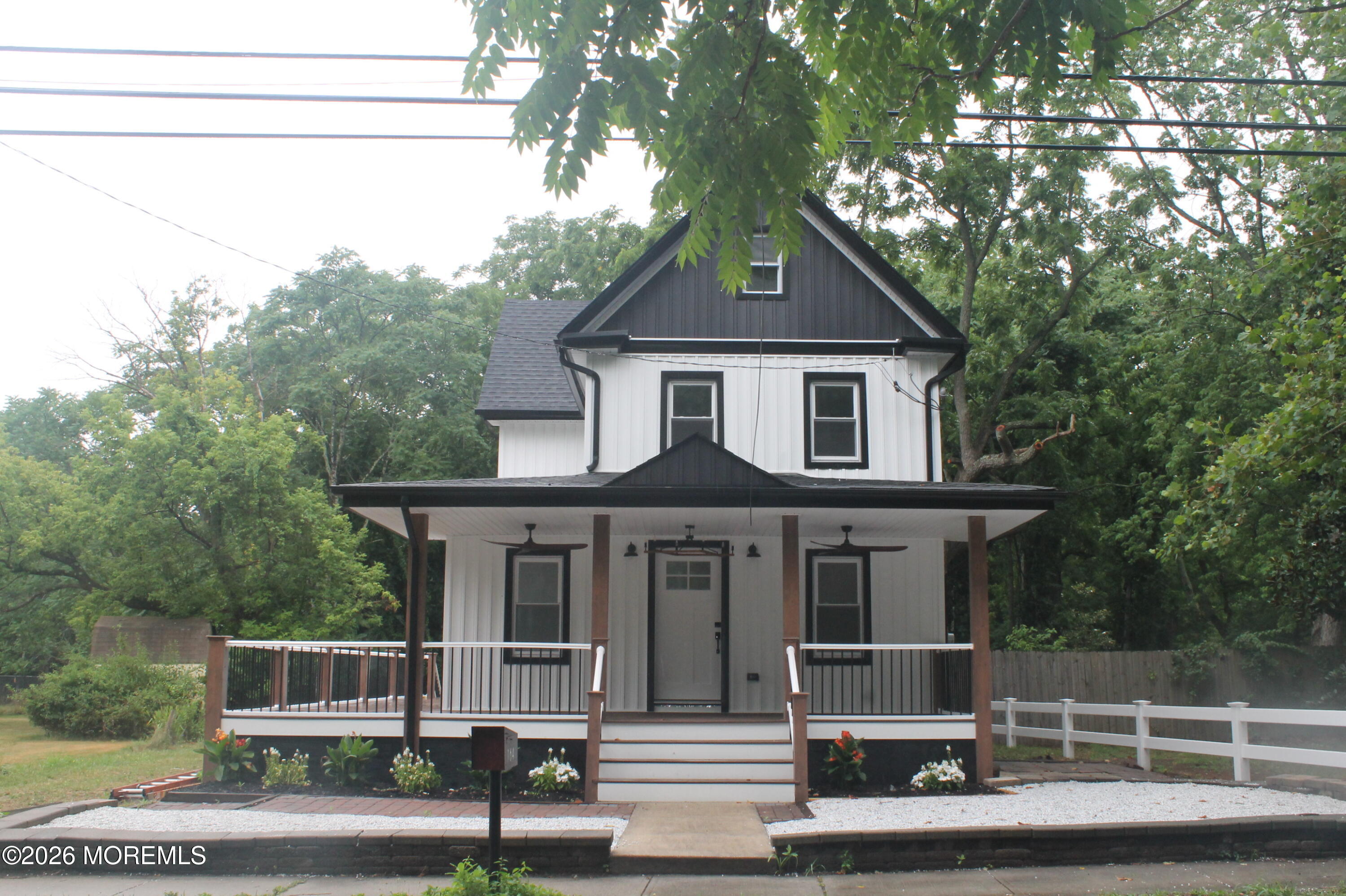 164 N Maple Avenue