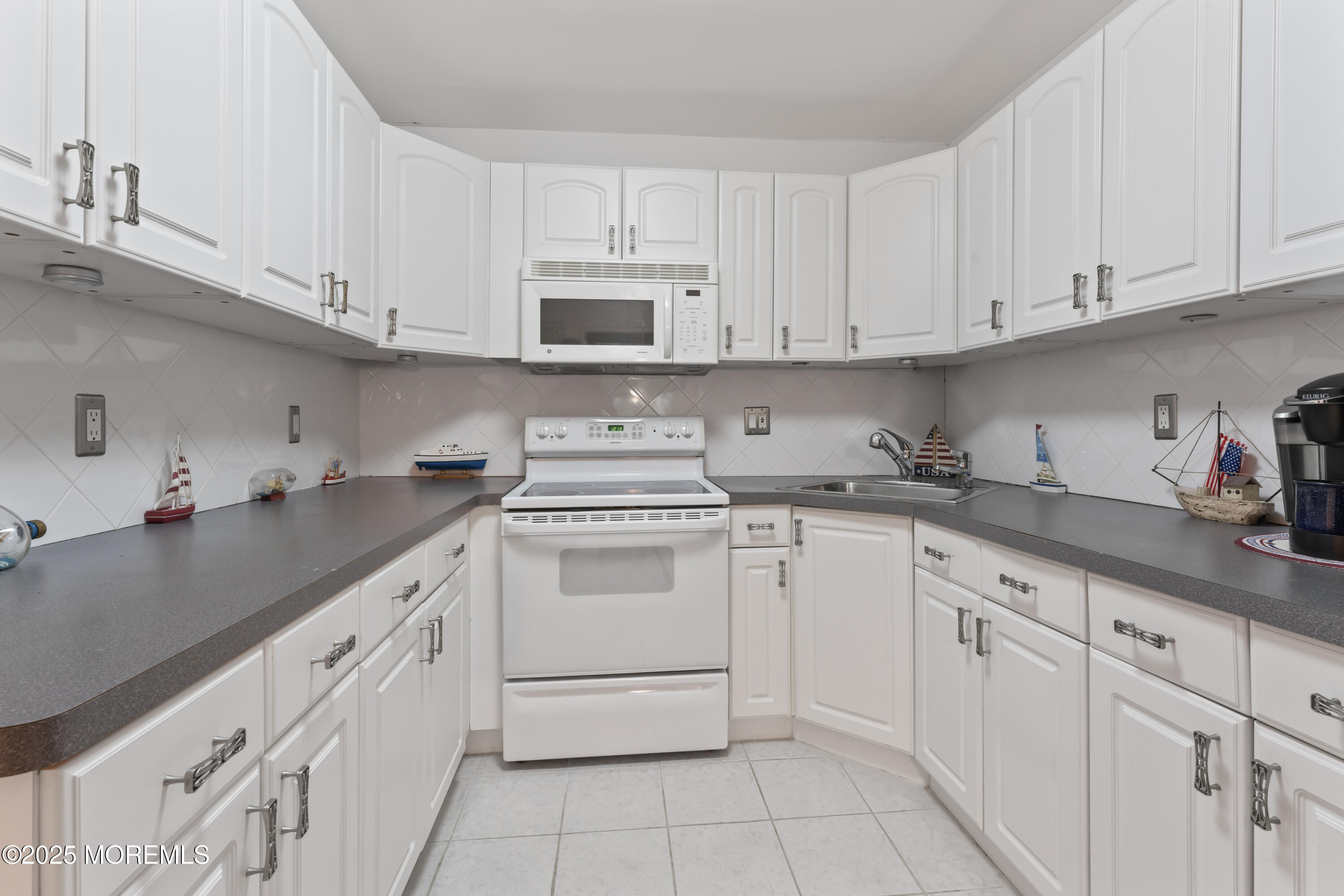 735 Greens Avenue #10B, Long Branch, New Jersey image 11
