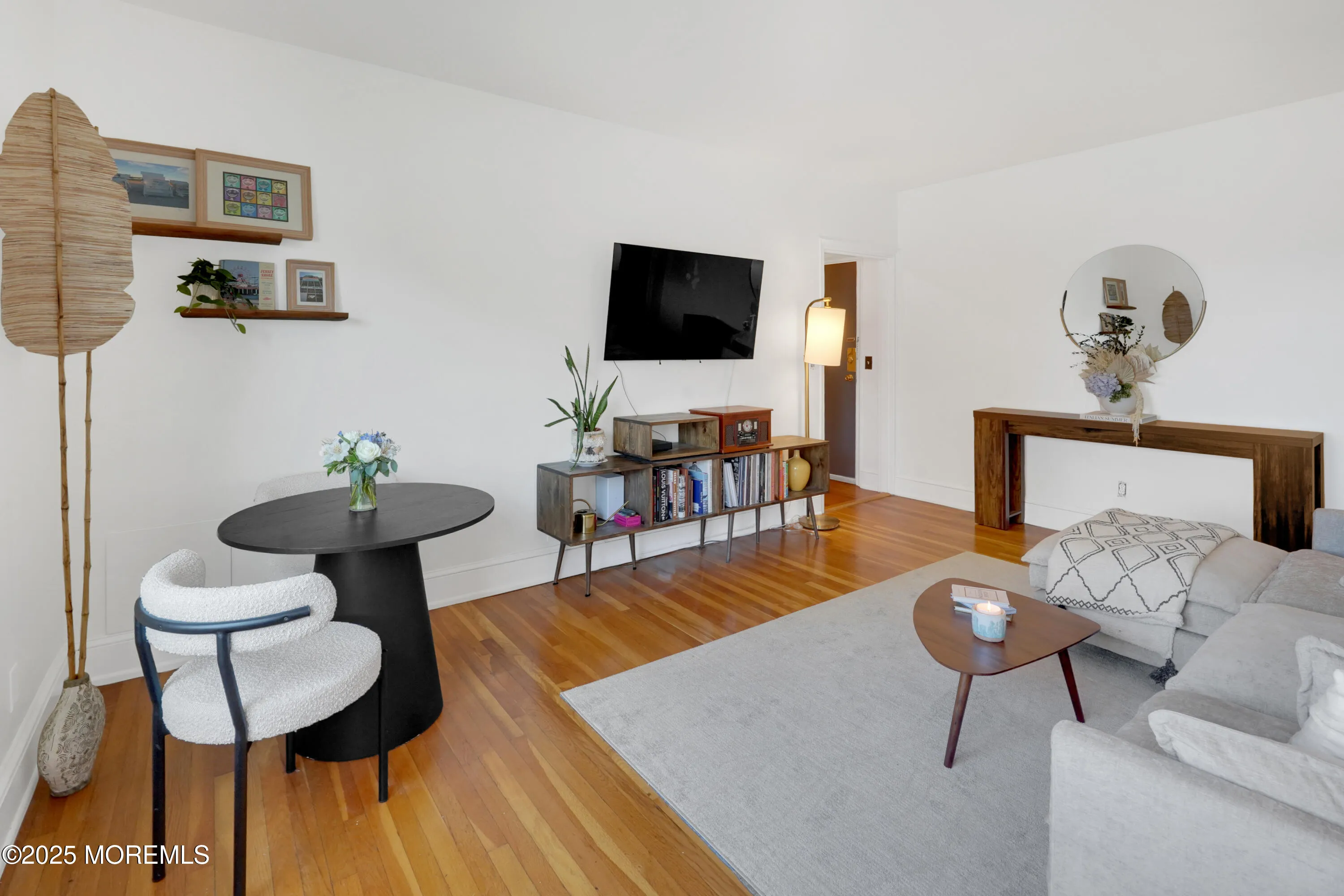 Asbury Park, New Jersey 07712, United States, 1 Bedroom Bedrooms, ,1 BathroomBathrooms,Residential,Pending,196874