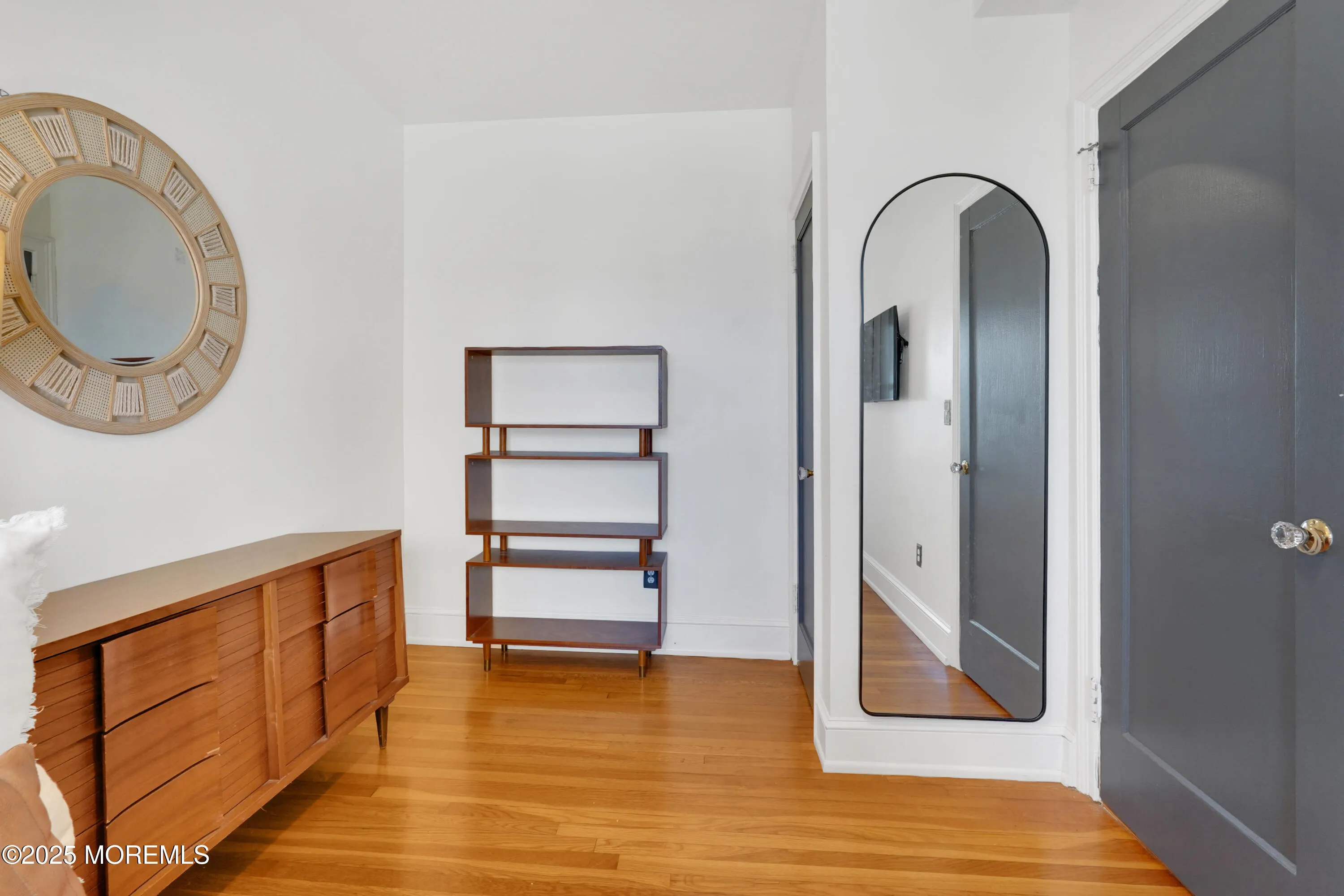 Asbury Park, New Jersey 07712, United States, 1 Bedroom Bedrooms, ,1 BathroomBathrooms,Residential,Pending,196874