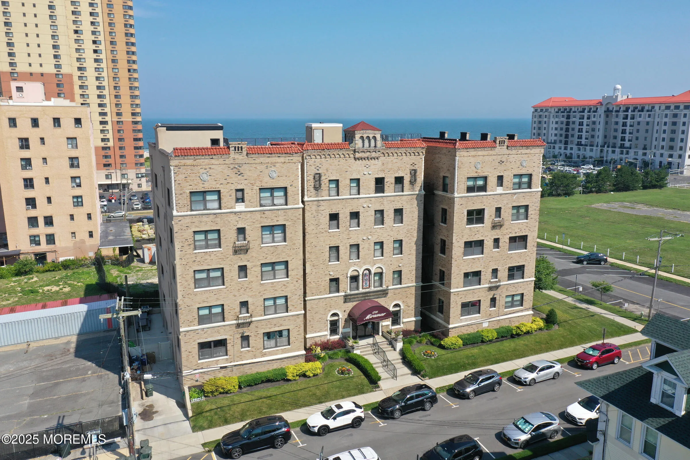 Asbury Park, New Jersey 07712, United States, 1 Bedroom Bedrooms, ,1 BathroomBathrooms,Residential,Pending,196874