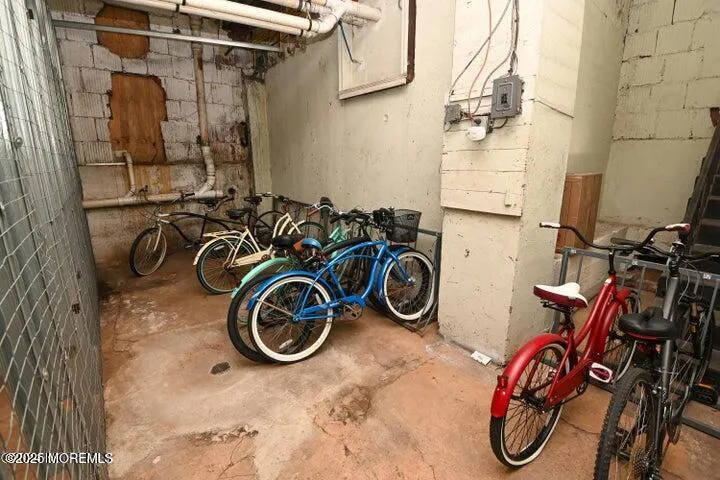 Asbury Park, New Jersey 07712, United States, 1 Bedroom Bedrooms, ,1 BathroomBathrooms,Residential,Pending,196874