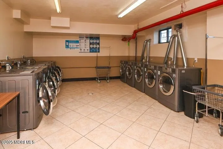 Asbury Park, New Jersey 07712, United States, 1 Bedroom Bedrooms, ,1 BathroomBathrooms,Residential,Pending,196874