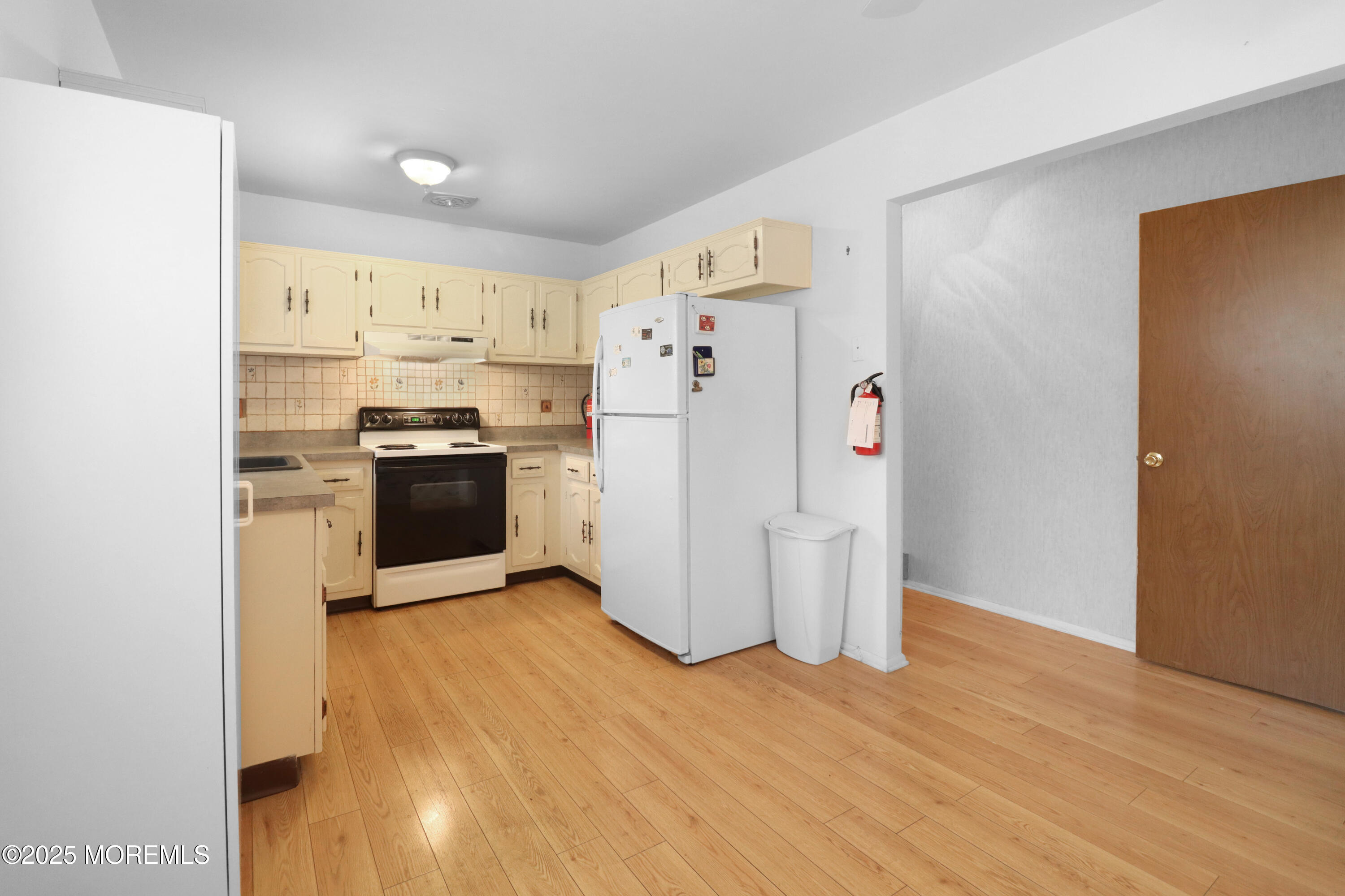 11 B Quaker Lane, Manchester, New Jersey image 6
