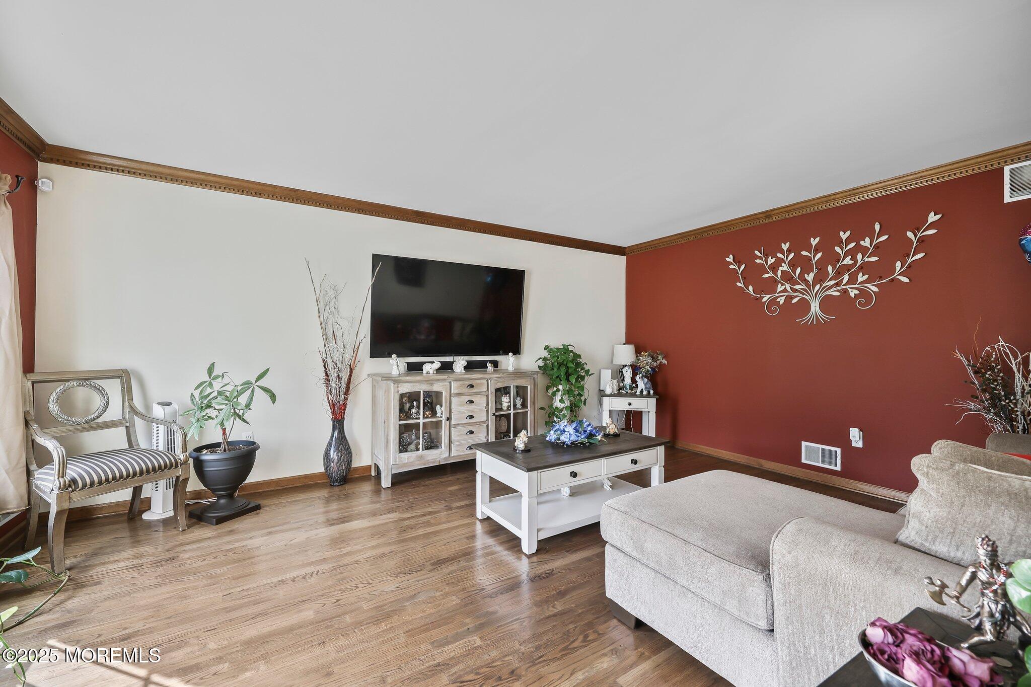 21 Windswept Lane, Freehold, New Jersey image 7