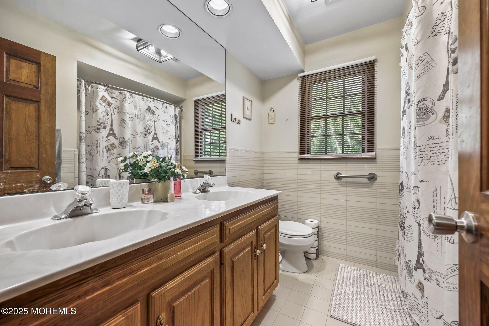 21 Windswept Lane, Freehold, New Jersey image 24