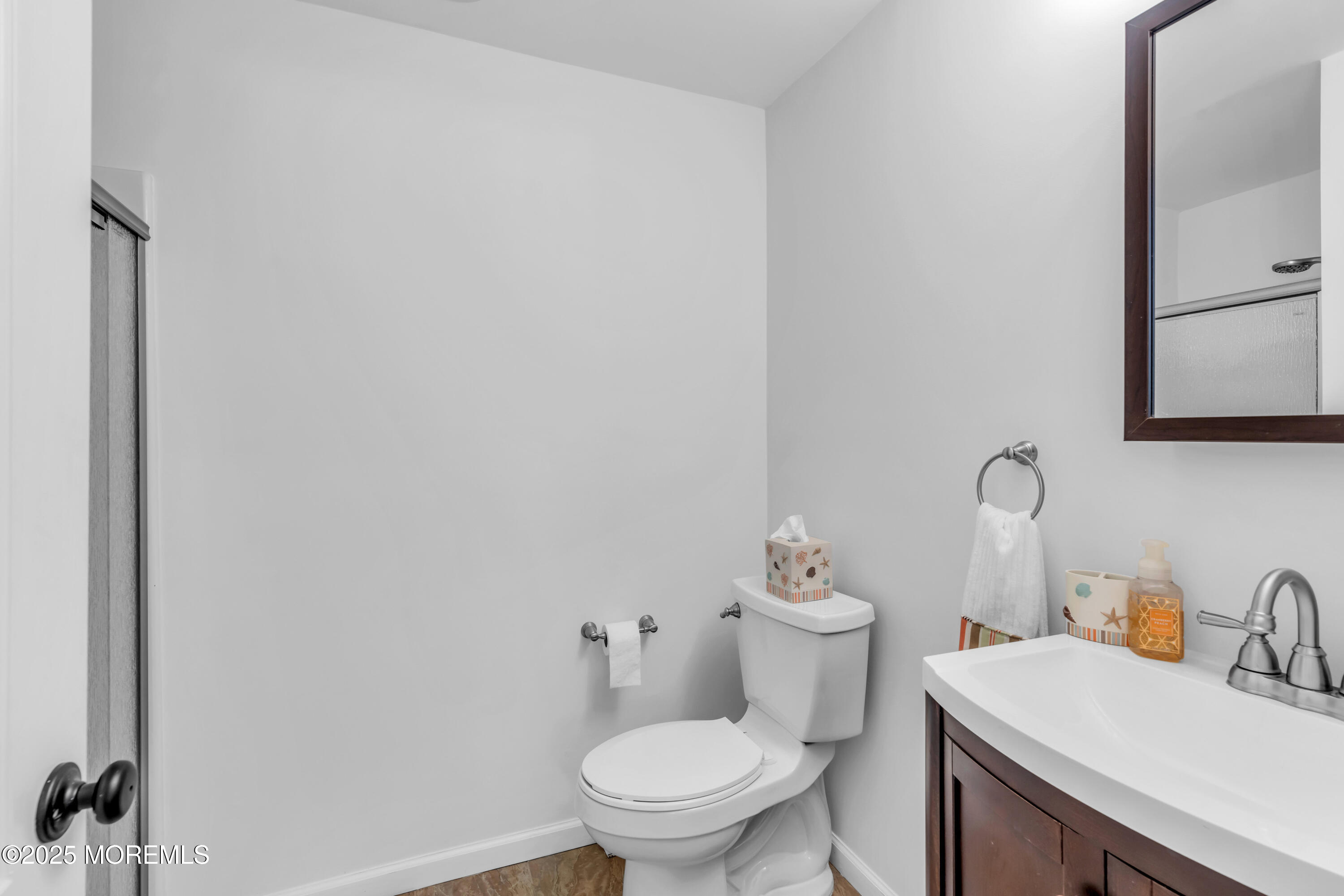 132 Lexington Court, Red Bank, New Jersey image 31