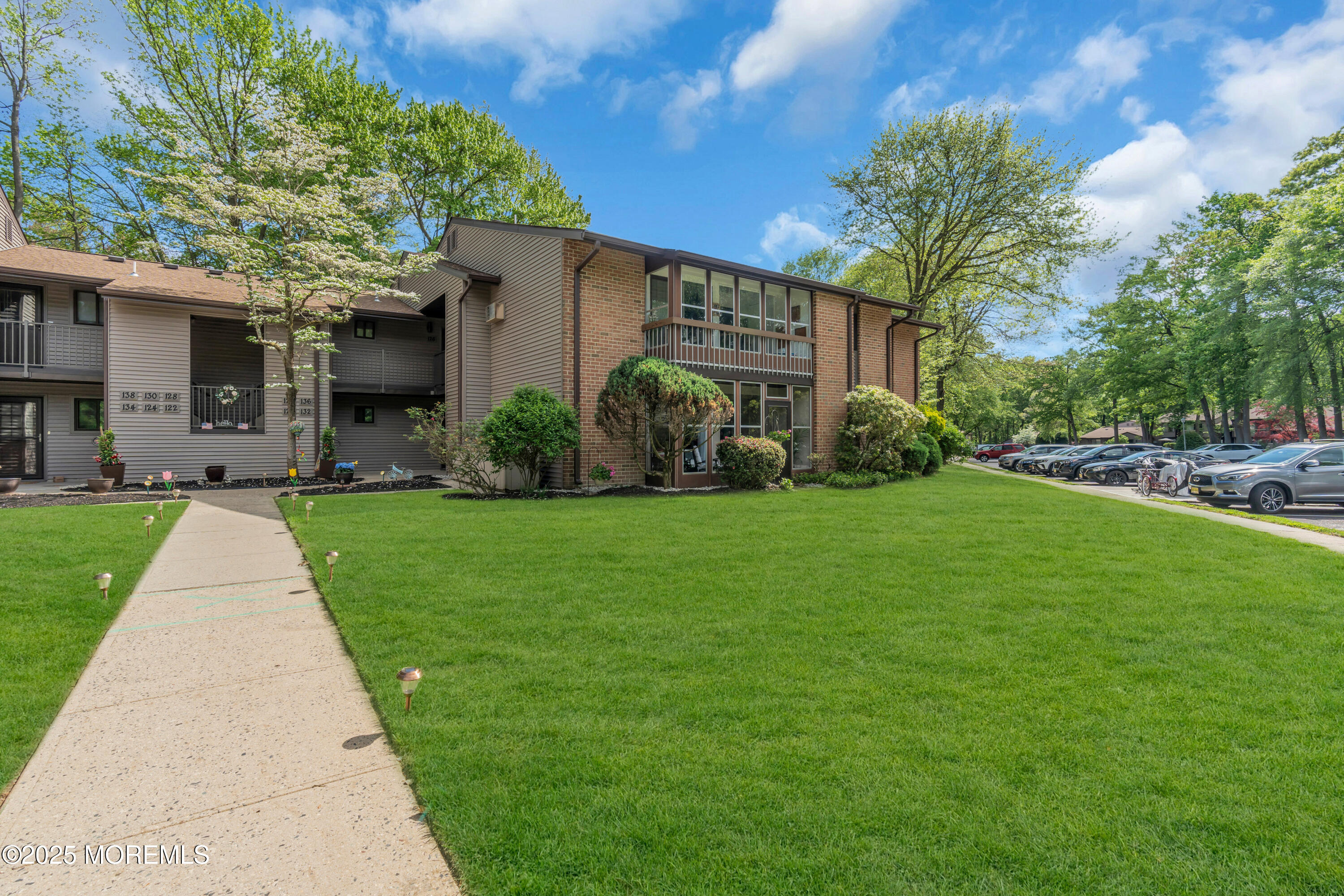 132 Lexington Court, Red Bank, New Jersey image 7